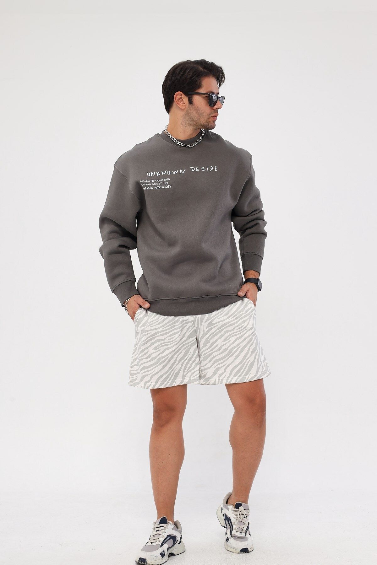 The Champ Clothing-سويت شيرت بقلنسوة كبير الحجم برقبة دائرية من الصوف مطبوع عليه نص الرغبة غير الشفاف 5