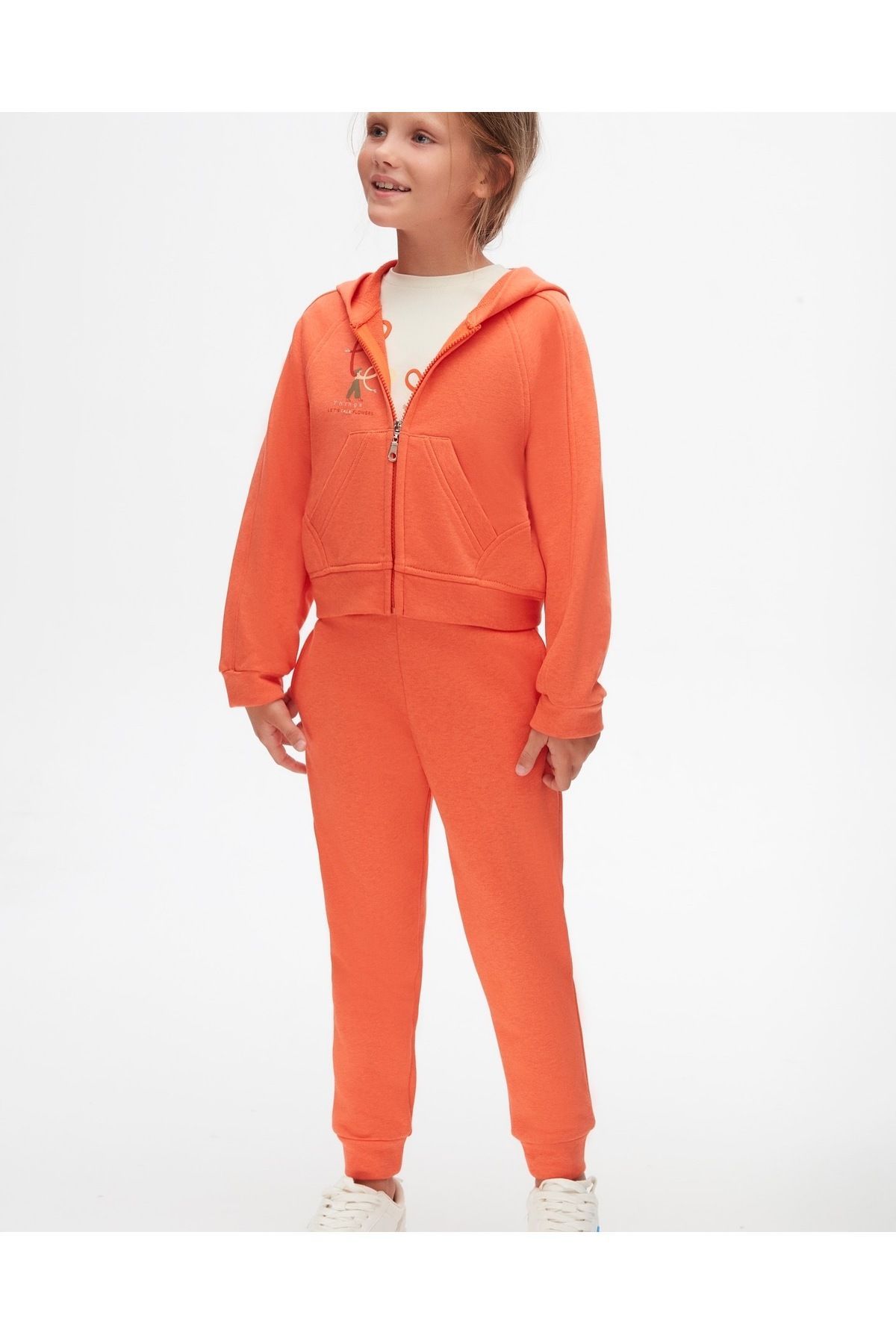 https://cdn.dsmcdn.com/ty1563/product/media/images/ty1565/prod/QC/20240921/16/32be412b-3804-3e3b-a4a1-6306fc19ba6d/1_org_zoom.jpg