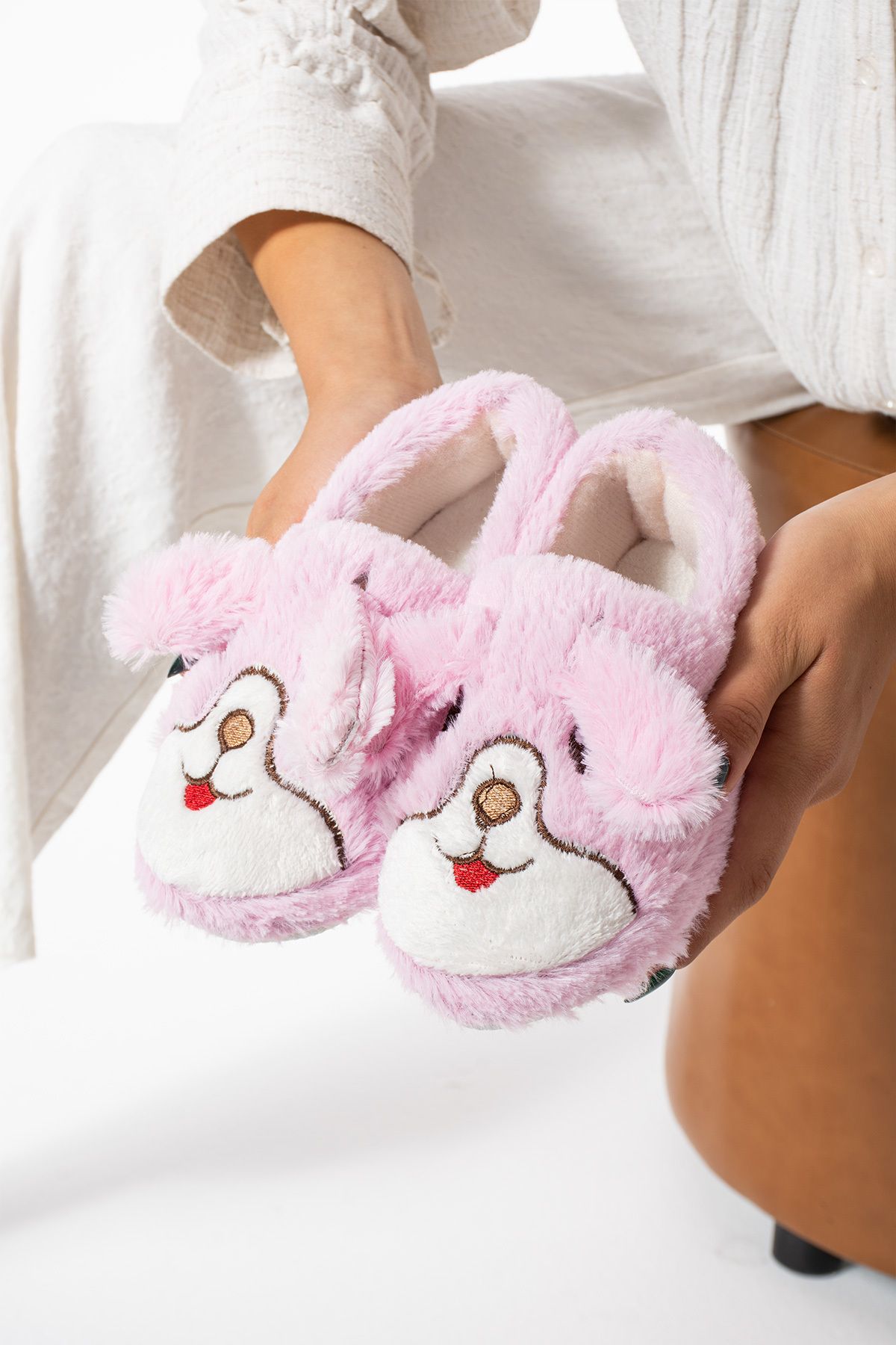 Moda Devrin-Pink Children's Shoes with Rabbit Figure - Home Shoes 1