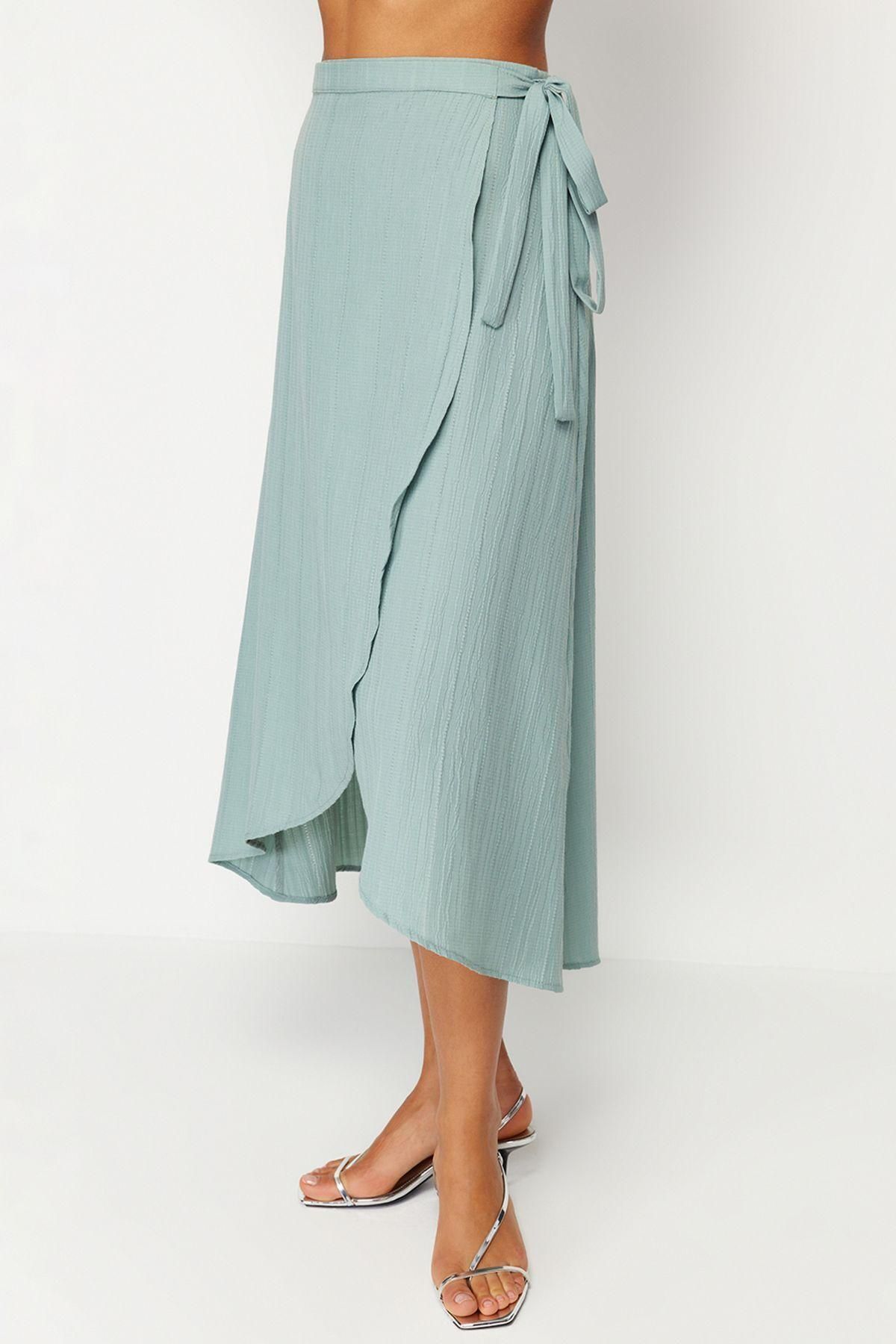 Moda Kruvaze Düz Desen Günlük Midi Boy Kruvaze Kapama Bağlama Detaylı Midi Boy Dokuma Etek - Görsel 4