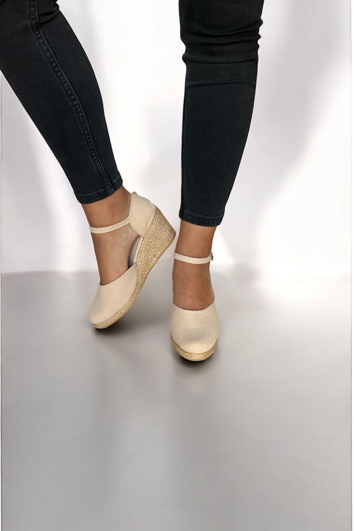 Y&D Shoes Dolgu Topuk Arkası Açık Keten Sandalet görsel 3