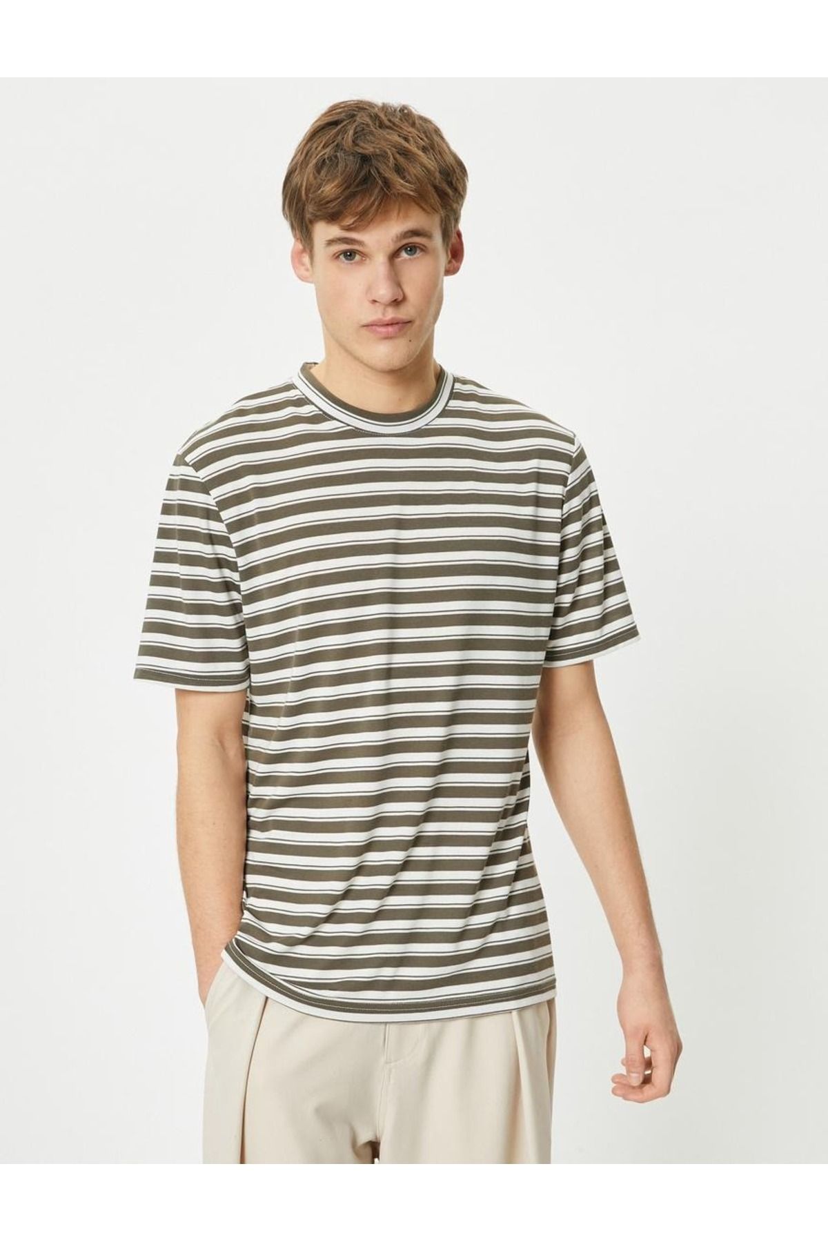 تیشرت مردانه سبز کوتون | SS0000000035829 اورجینال - تصویر 3