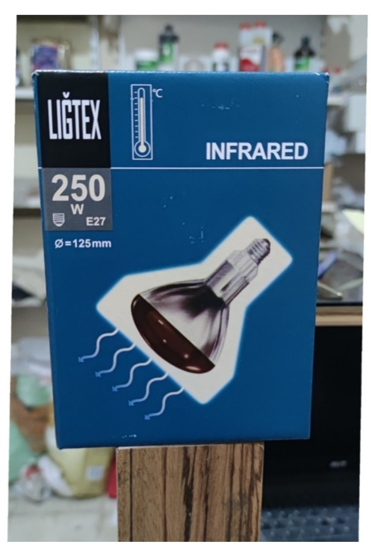 Ligtex Isıtıcı Lamba 250 Watt Kümes Isıtıcı Ampül Kırmızı Işık