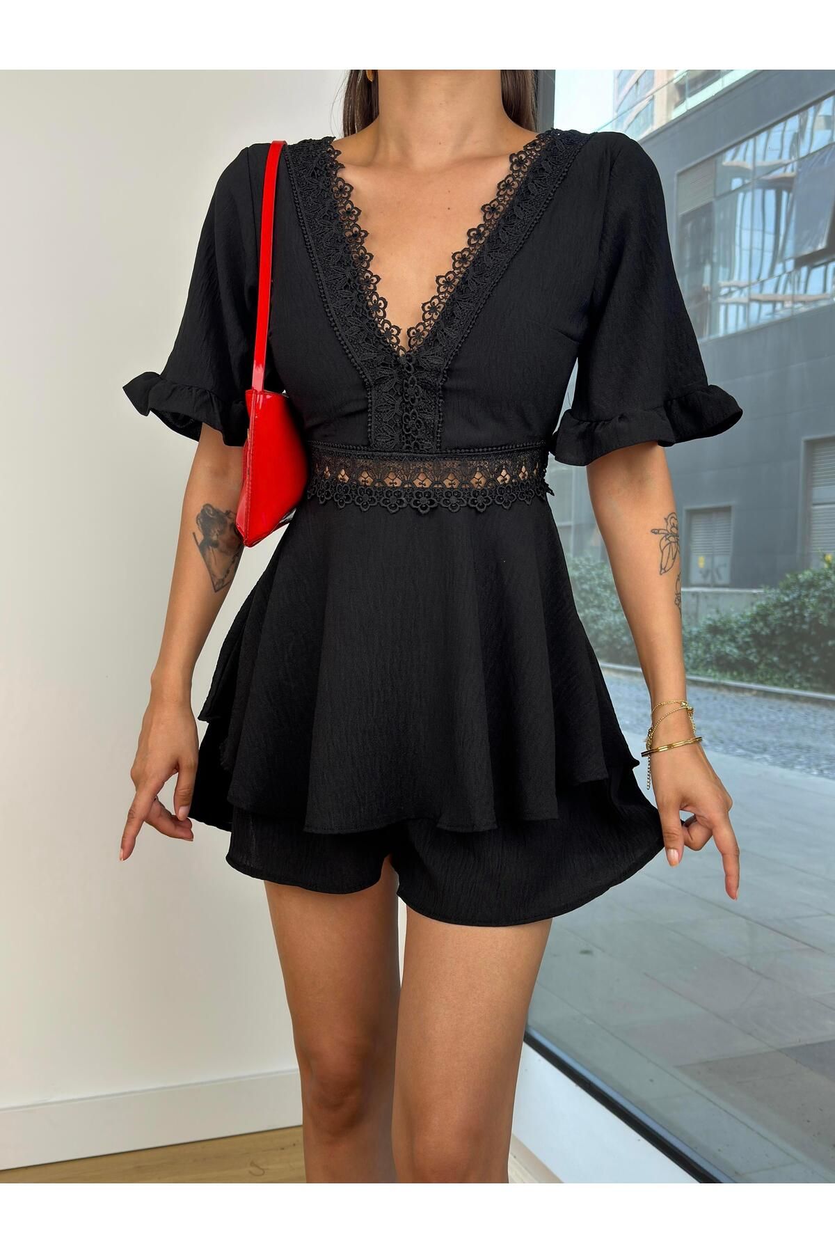 modaçelikler-Black Mini Jumpsuit - V-Neck, Lace Detail and Half Ruffle Sleeve, Women's Gift 24Y749 1