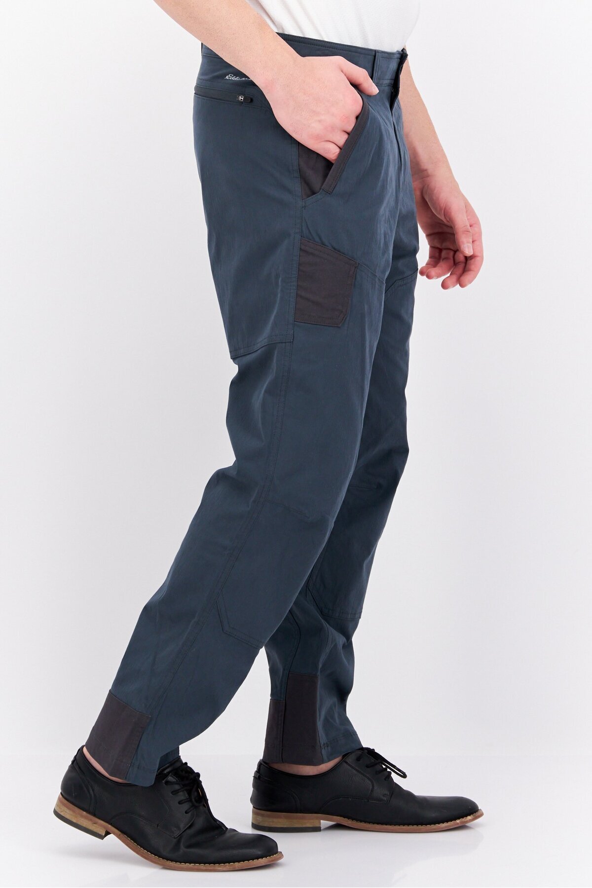 Eddie Bauer-Men Regular Fit Plain Chino Pants, Strom Blue 2