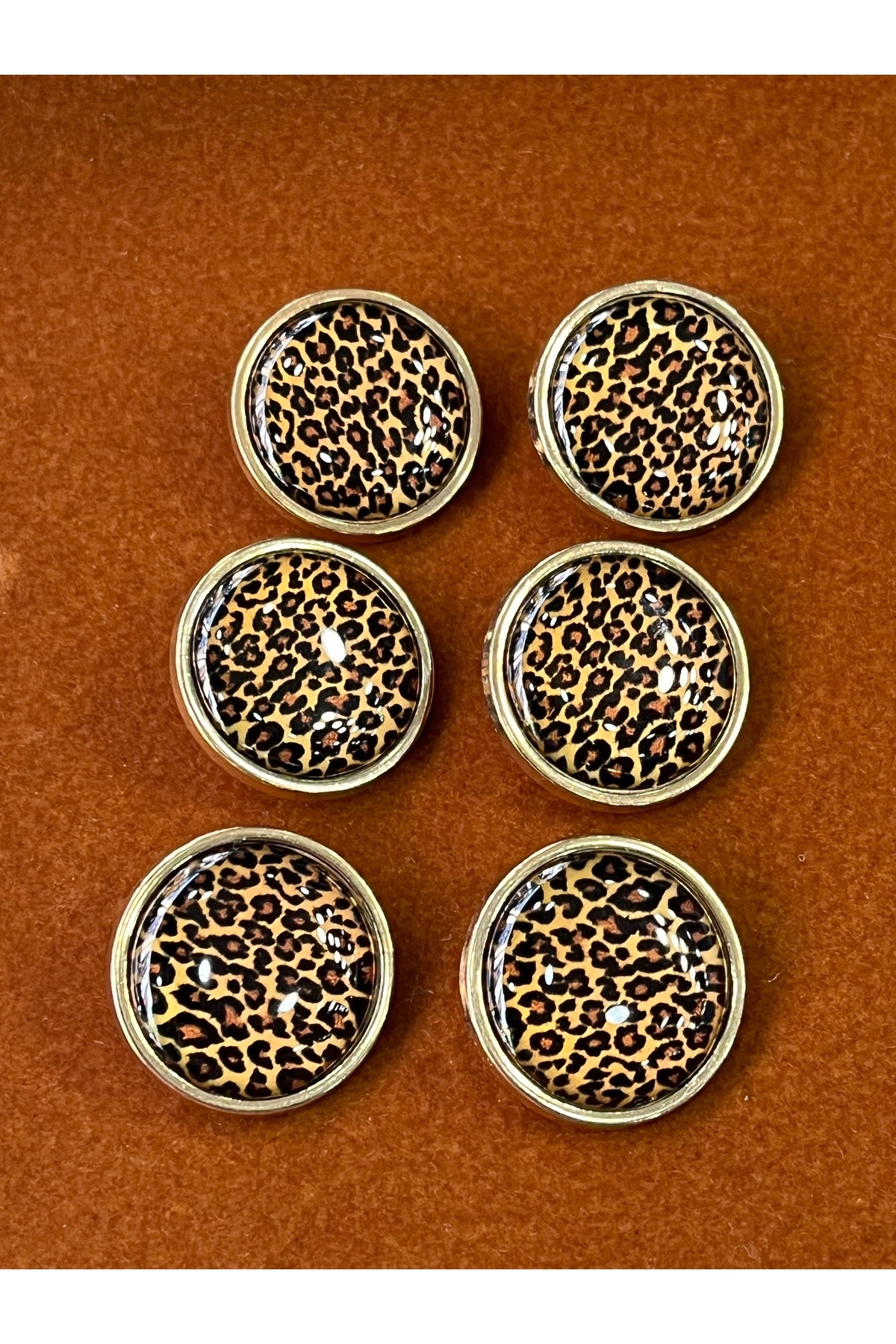 ODDA TASARIM ATÖLYESİ M.A.S.S.İ.M.O LEOPAR GOLD METAL DÜĞME SETİ (36boy)