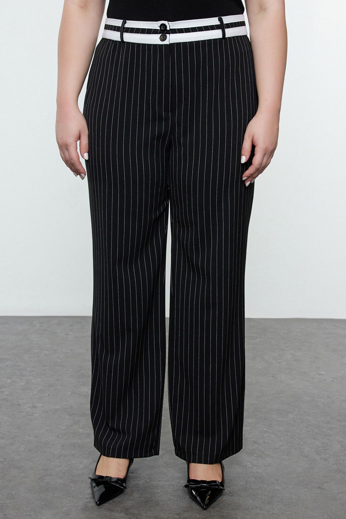 Trendyol Curve-Schwarz-weiß gestreifte Hose – TBBSS23AR00032 3