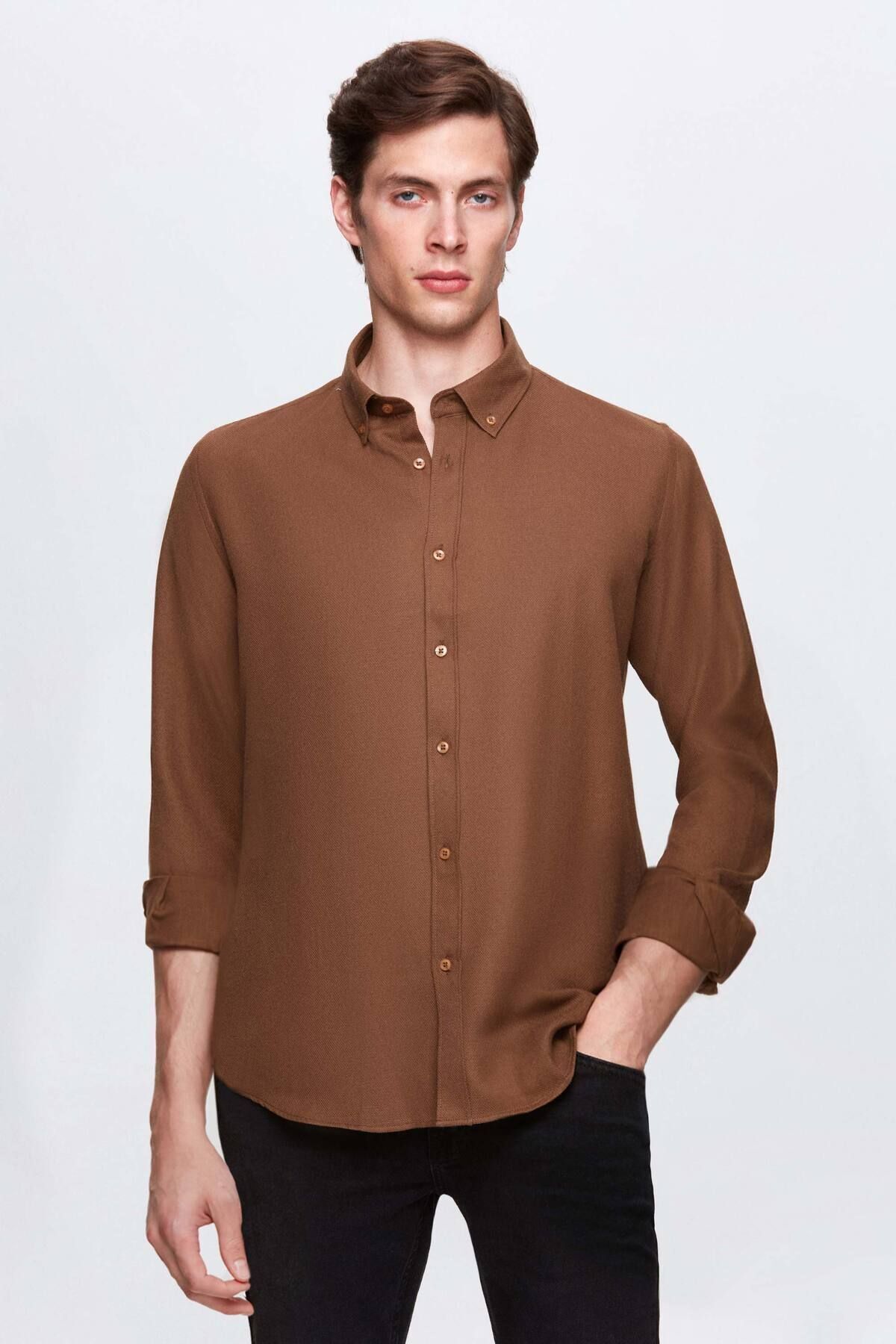 chemise en coton boutonnée slim fit vizon