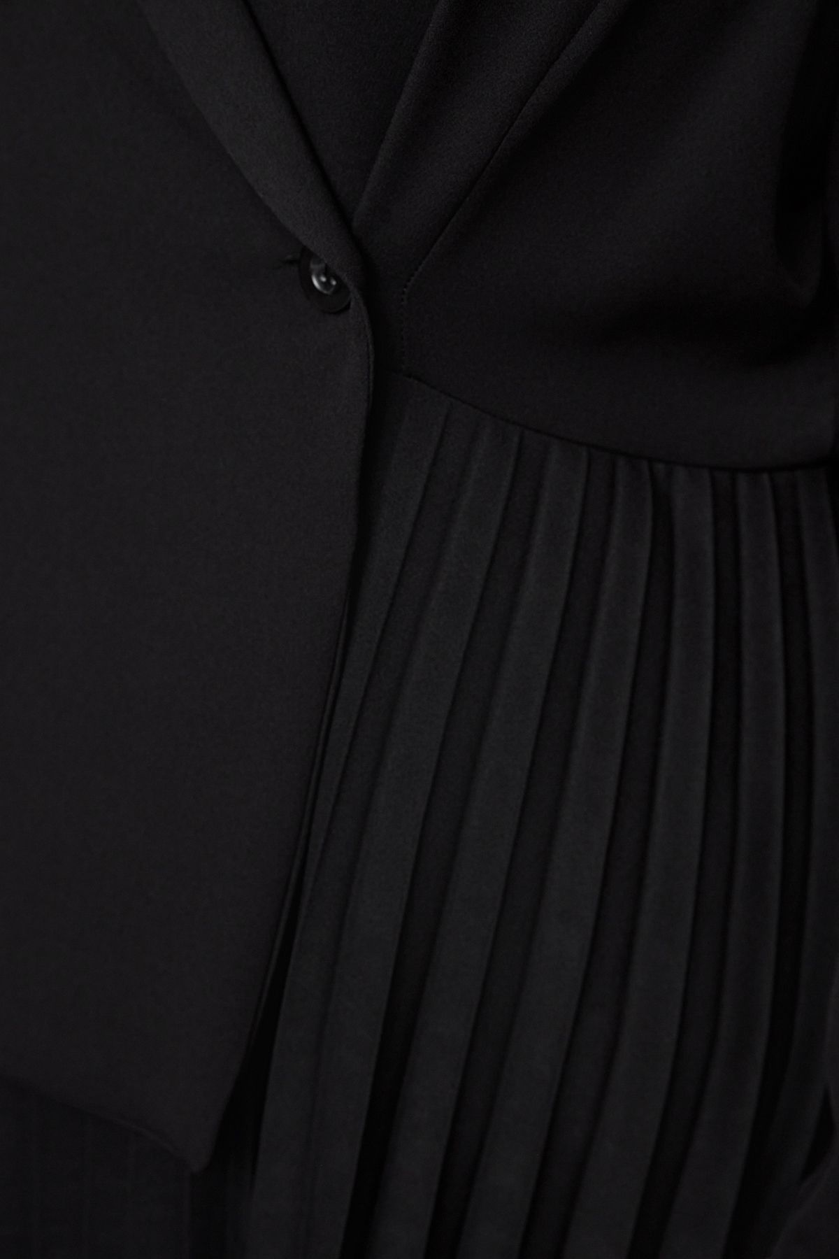Trendyol Curve-Plus Size Czarna Plisowana Sukienka Żakietowa - Tbbaw25Ah00076 4