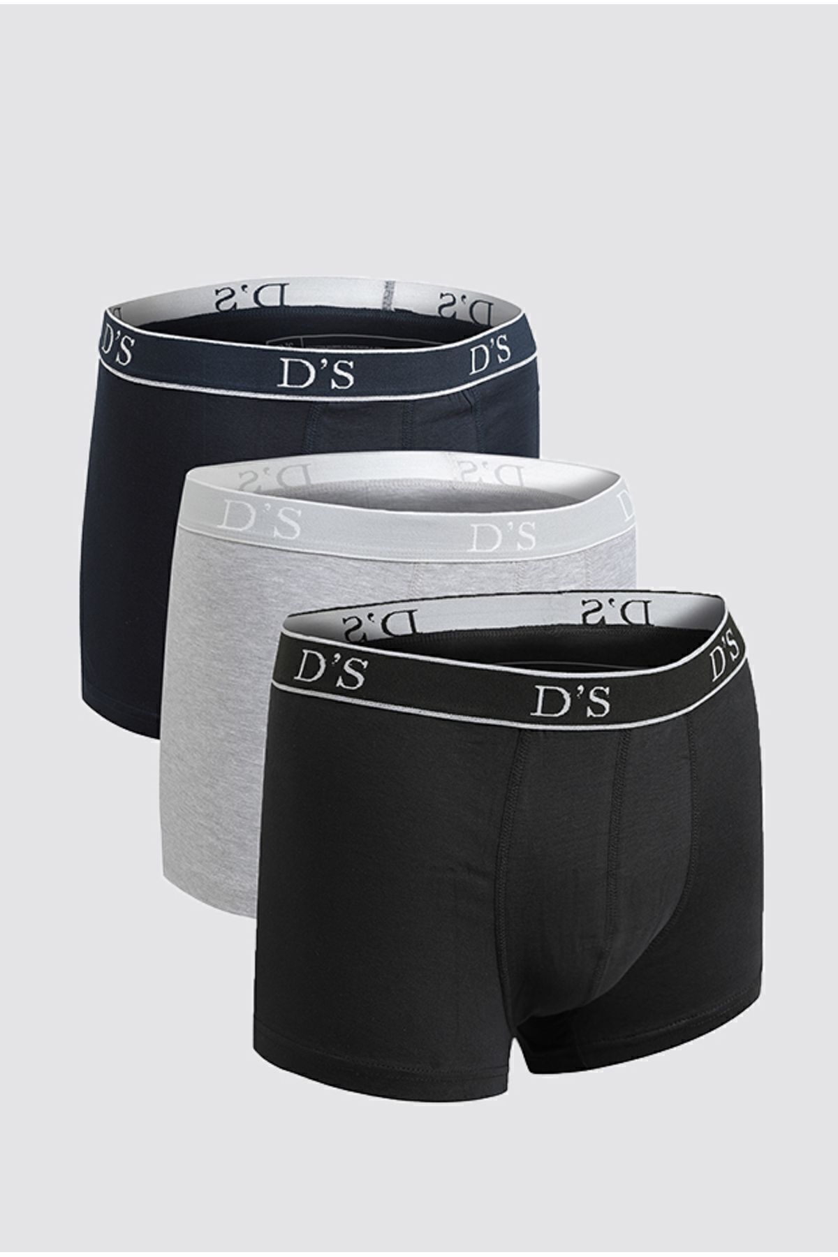 le marié ds est un triple boxer set avec des pneus couleur de la taille de la taille dune marque de logo