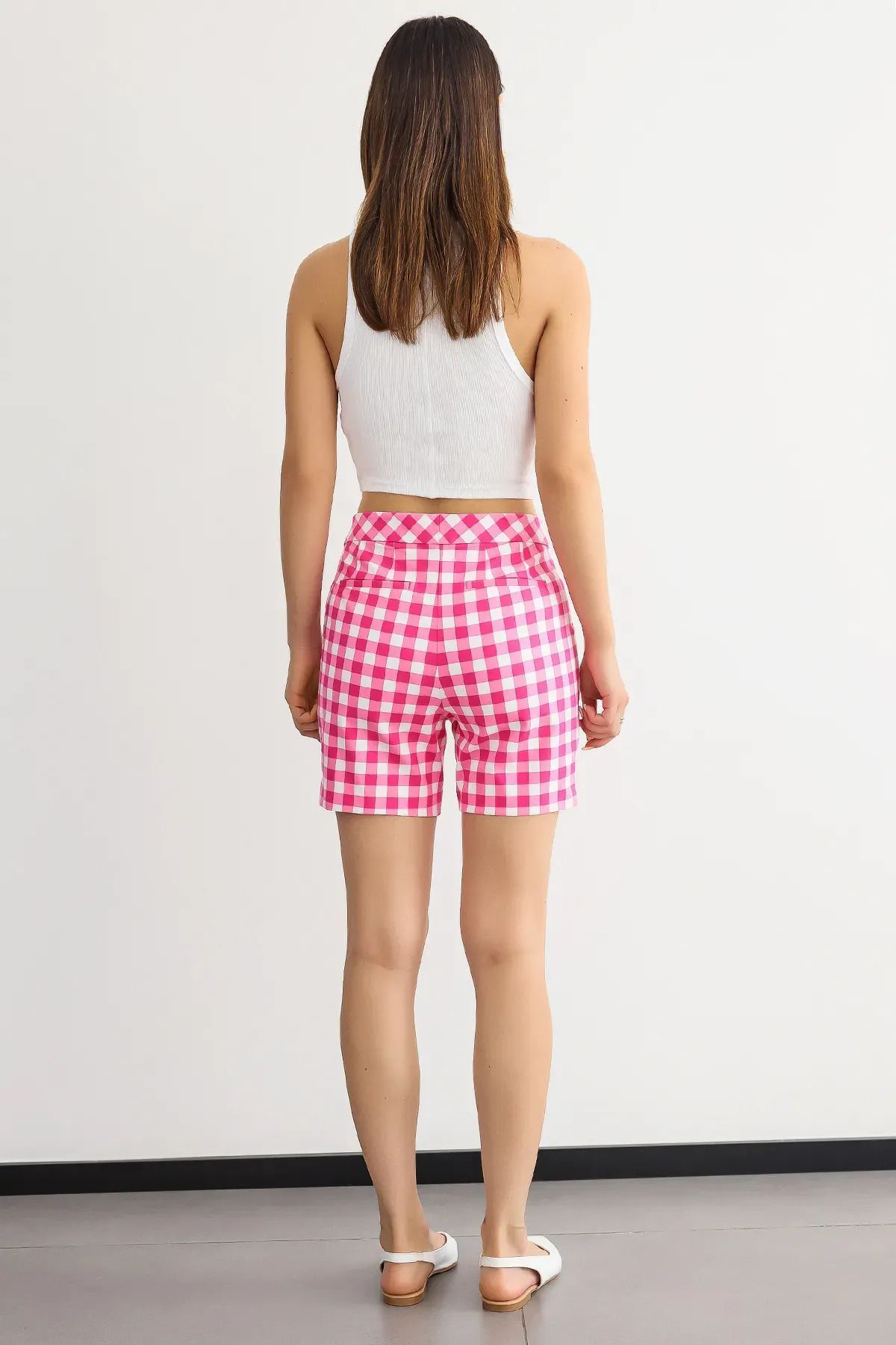 Hiccup-High Waist Checked Elastic Shorts 4