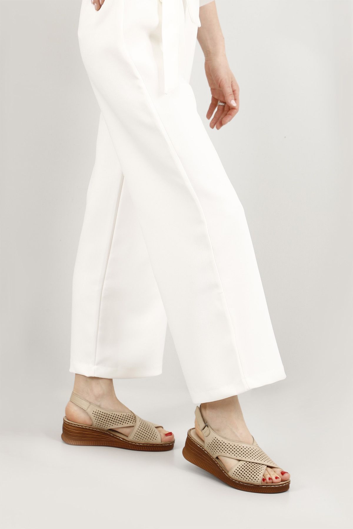 صندل نود زنانه R Beige Antique Hey چرمی Fill Sandals 45886 GÖNDERİ(R)
