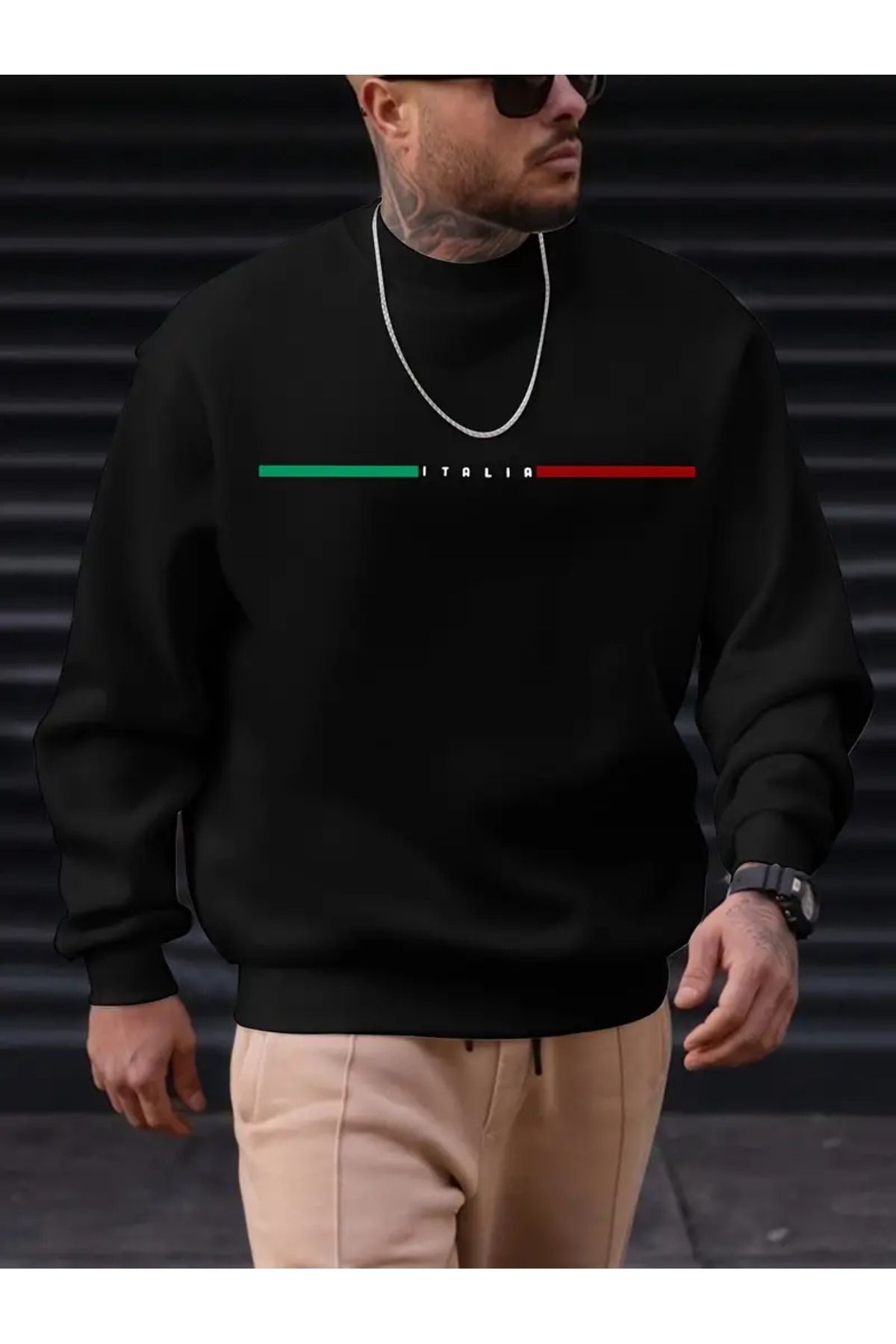sweat shirt avec un col de vélo oversique sous la pression de litalie