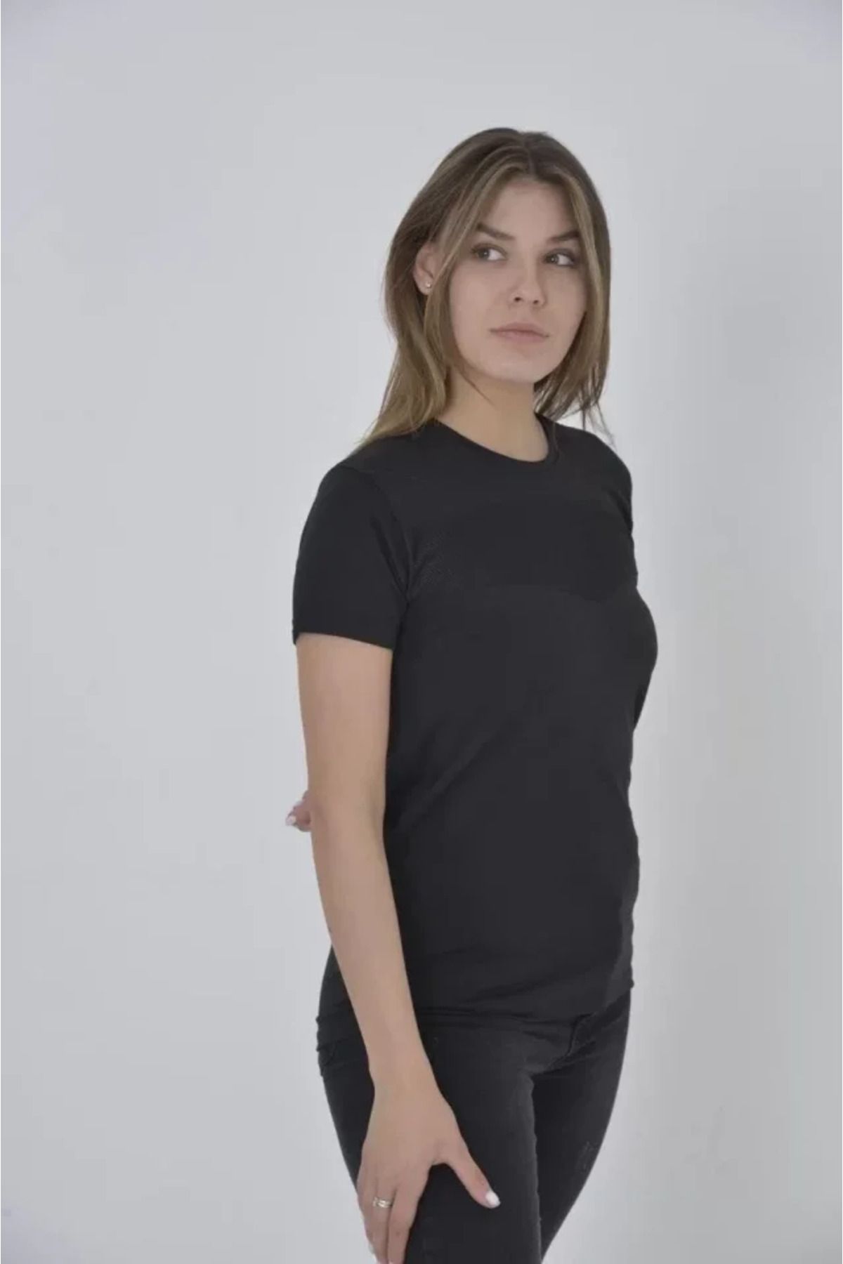 Albayrak Gögüs Fileli Slim Fit T-shirt - Siyah
