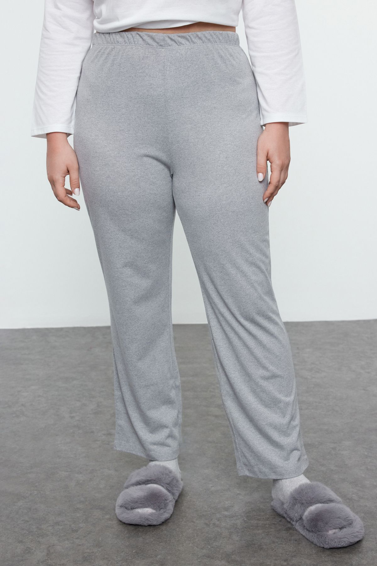 Trendyol Curve-Set de pijamale tricotate cu licență Tweety gri TBBAW25AI00060 5