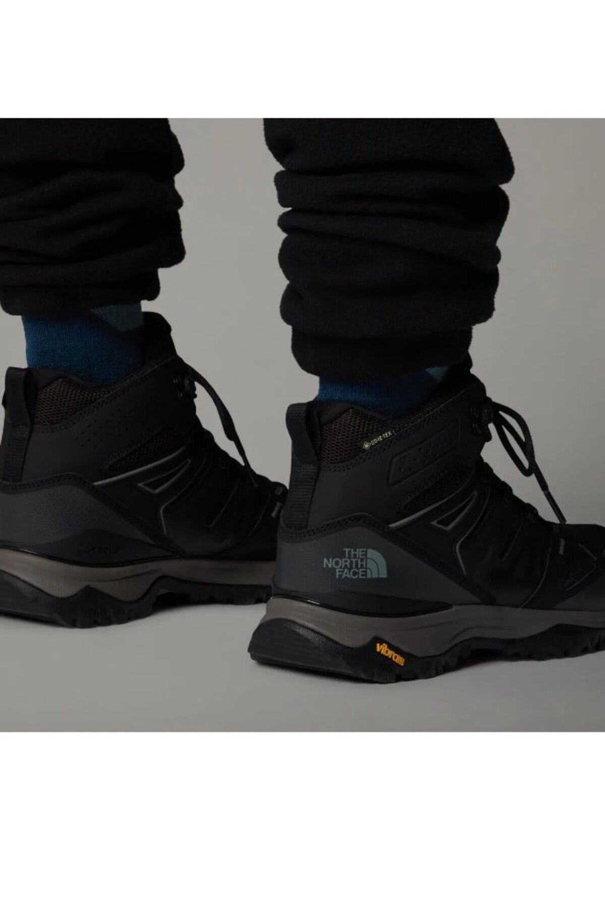 کفش پیاده روی مشکی زنانه W MID GORE TEX اورجینال The North Face
