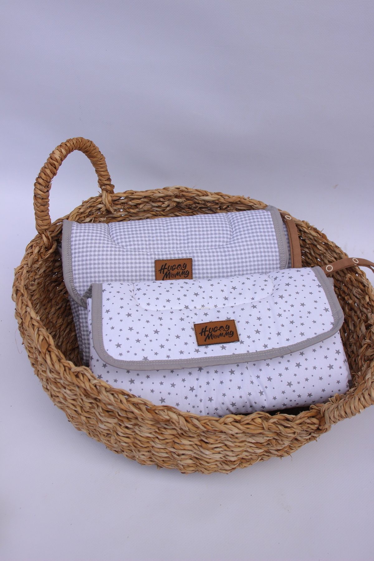 Huggy Mommy Bebek Alt Açma Örtüsü Alt Açma Minderi Su Geçirmez Alezli Hafif Pratik Bakım Örtüsü Alt Açma Bezi fotoğrafı 3 (önizleme)