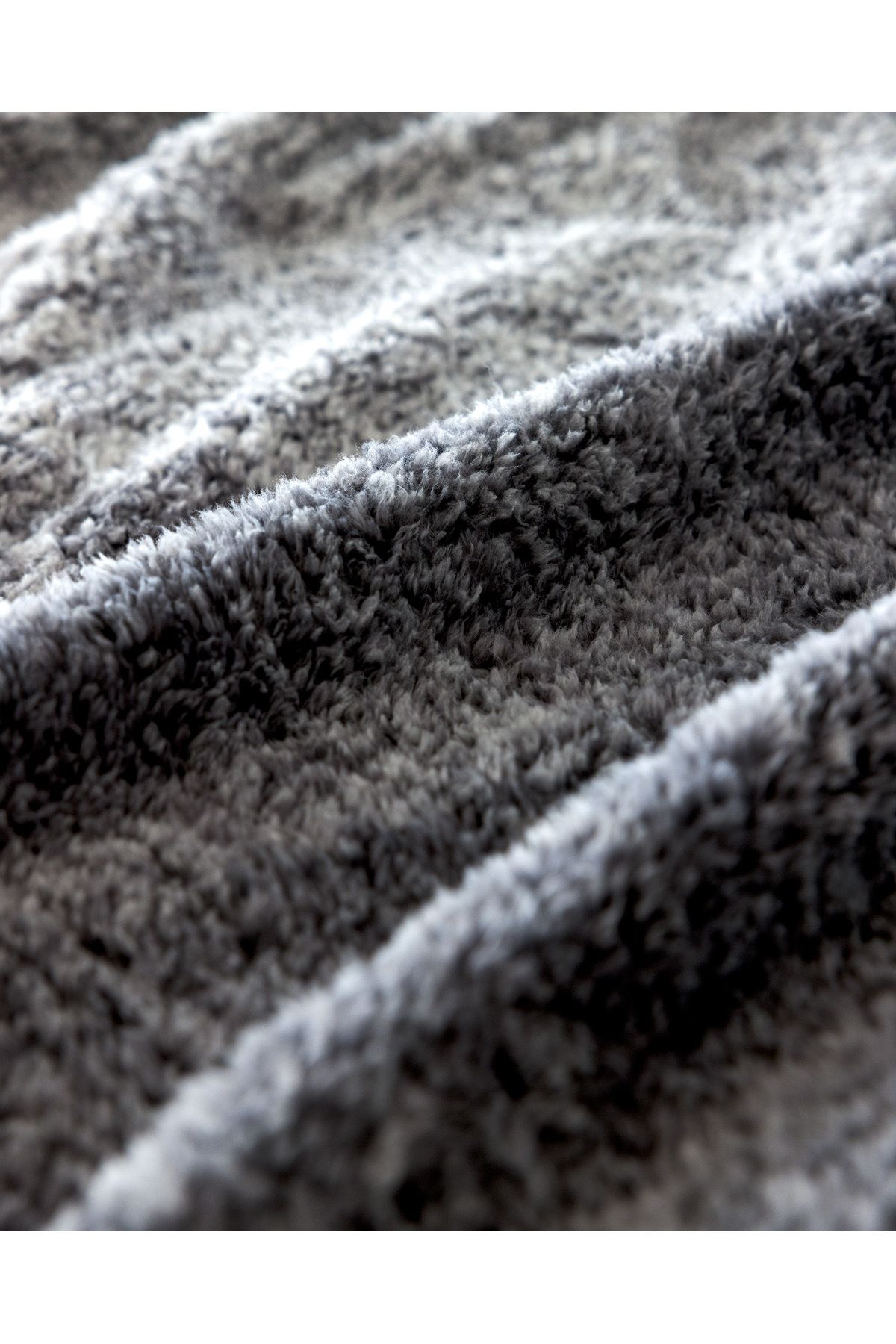 Madame Coco-Nord Gray Sherpa Blanket - Double 4