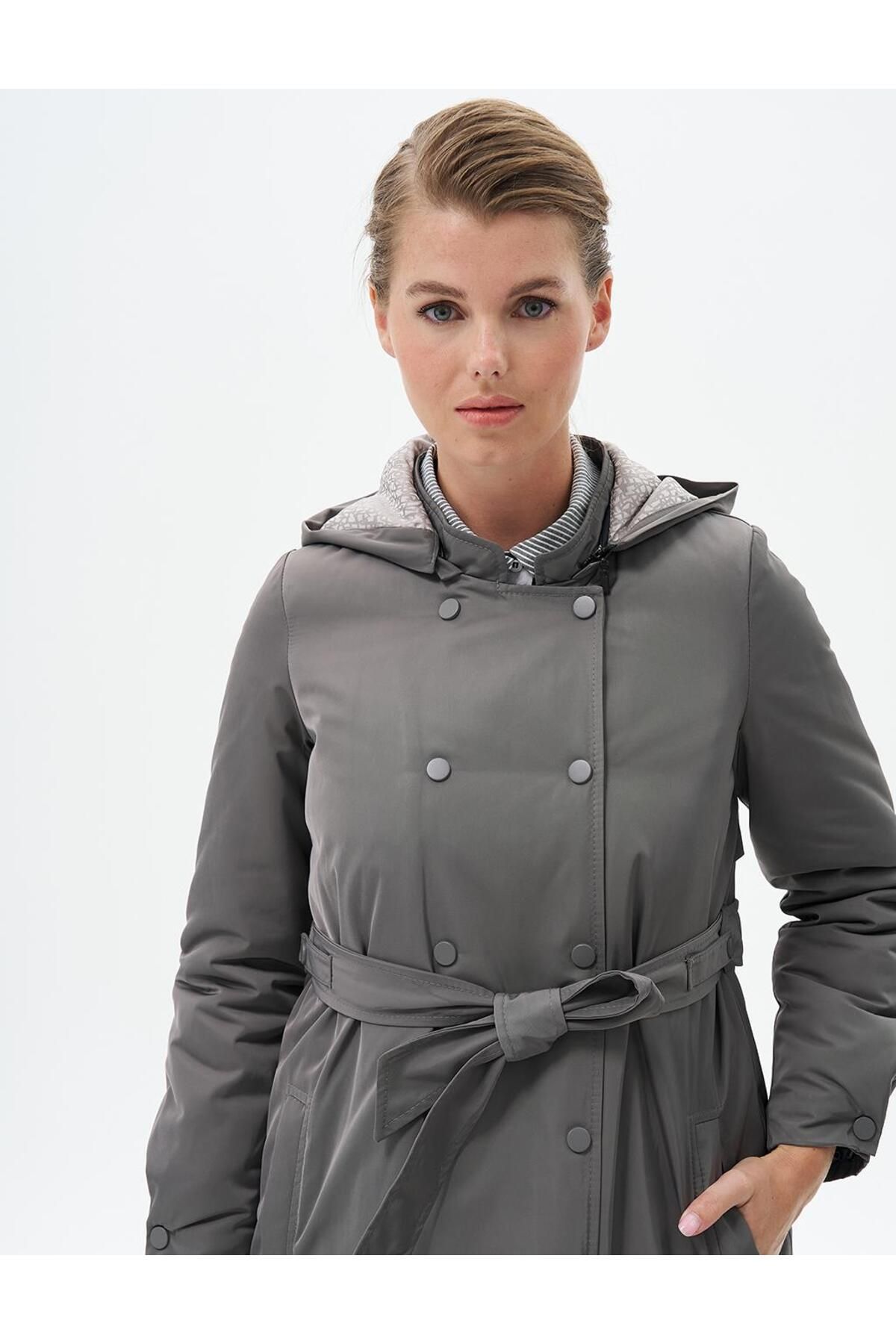 Kayra-Smoked Jacket - Adjustable Waist and Hood Detail 5