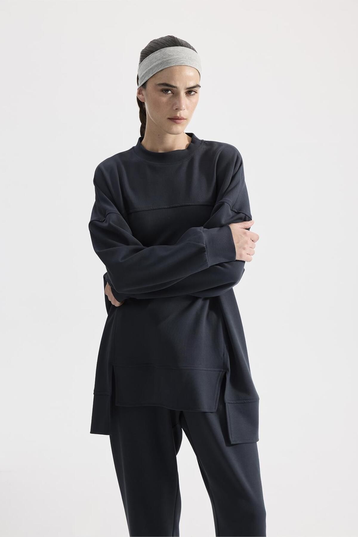 KADRİYE BAŞTÜRK-Asymmetric Cut Modal Knitted Sweatshirt - Smoked 2