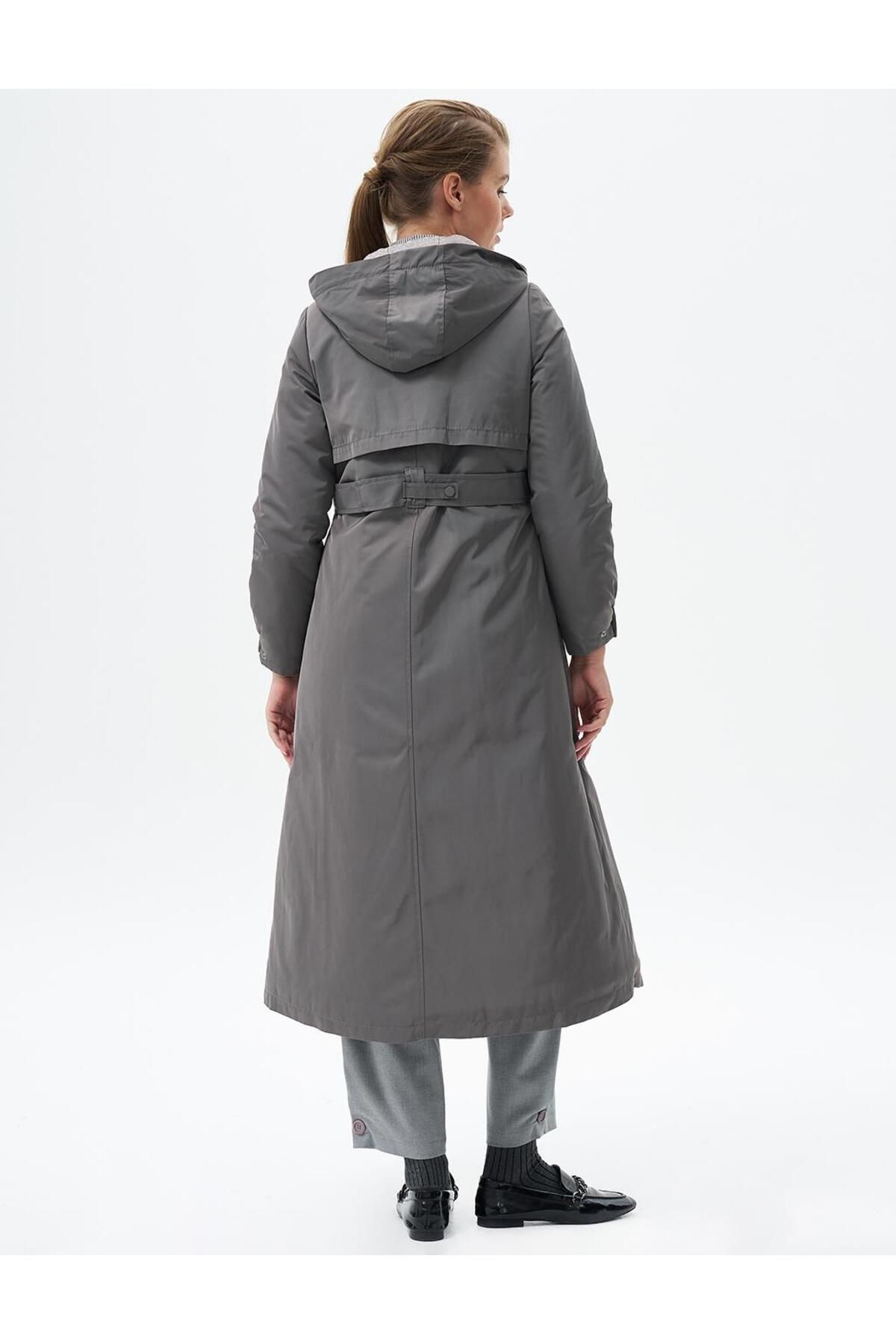 Kayra-Smoked Jacket - Adjustable Waist and Hood Detail 3