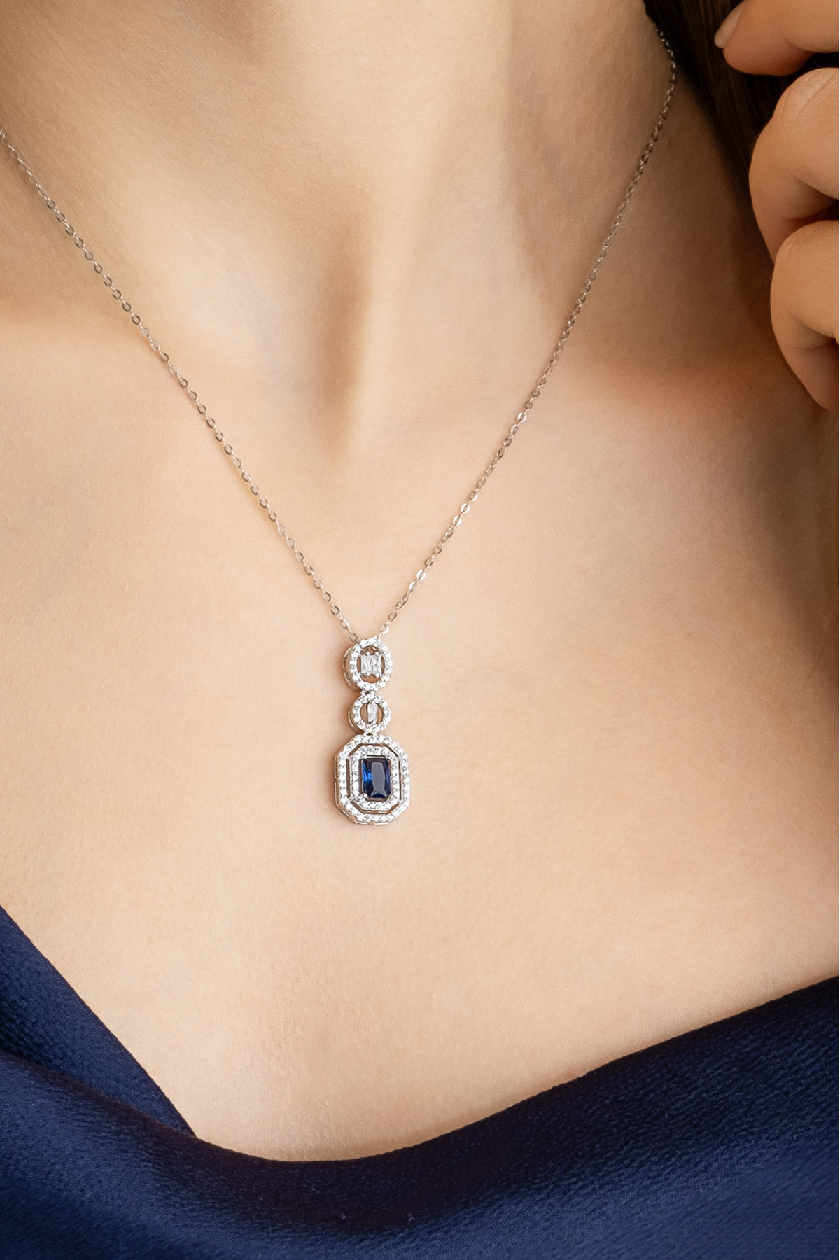 So CHIC... Safir Masalı 18 Ayar Beyaz Altın Kaplama 43 Cm Gümüş Baget Kolye görsel 6
