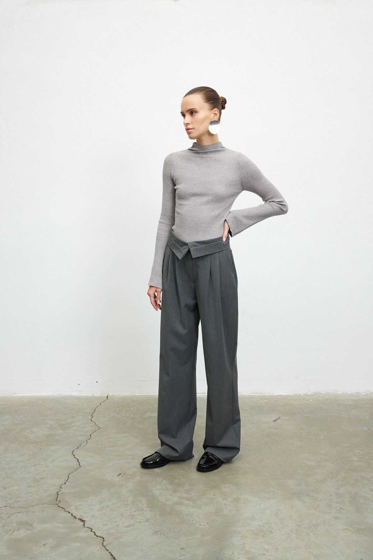 VATKALI-Reverse Belt Trousers Gray 1