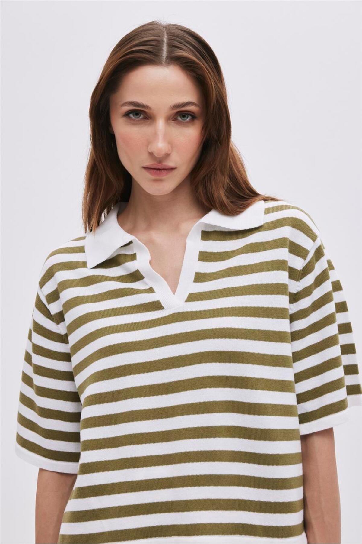 SHERIN-Ecru Khaki Polo Collar Striped Sweater 3