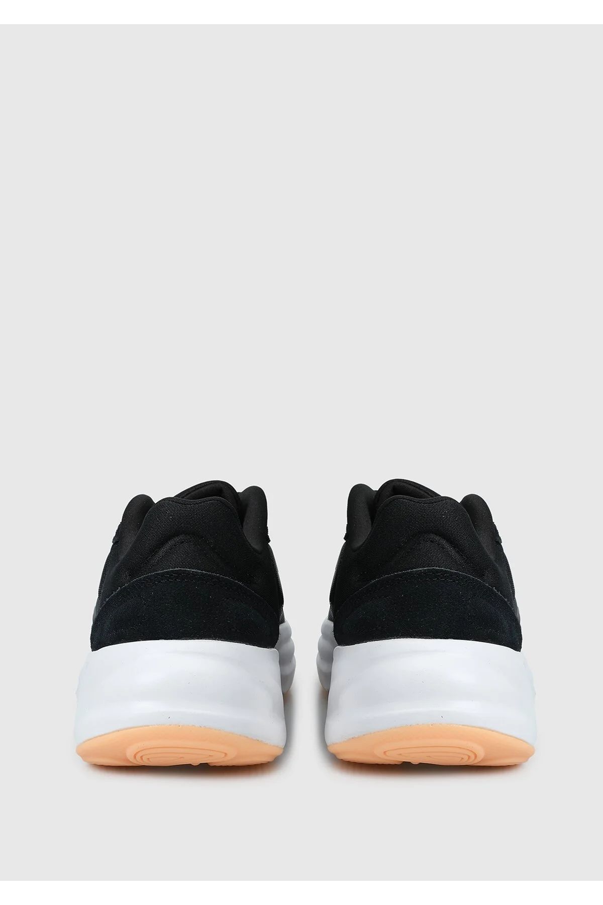 کفش پیاده روی سفید زنانه IG9796 مخصوصاً دزدکی های سیاه adidas