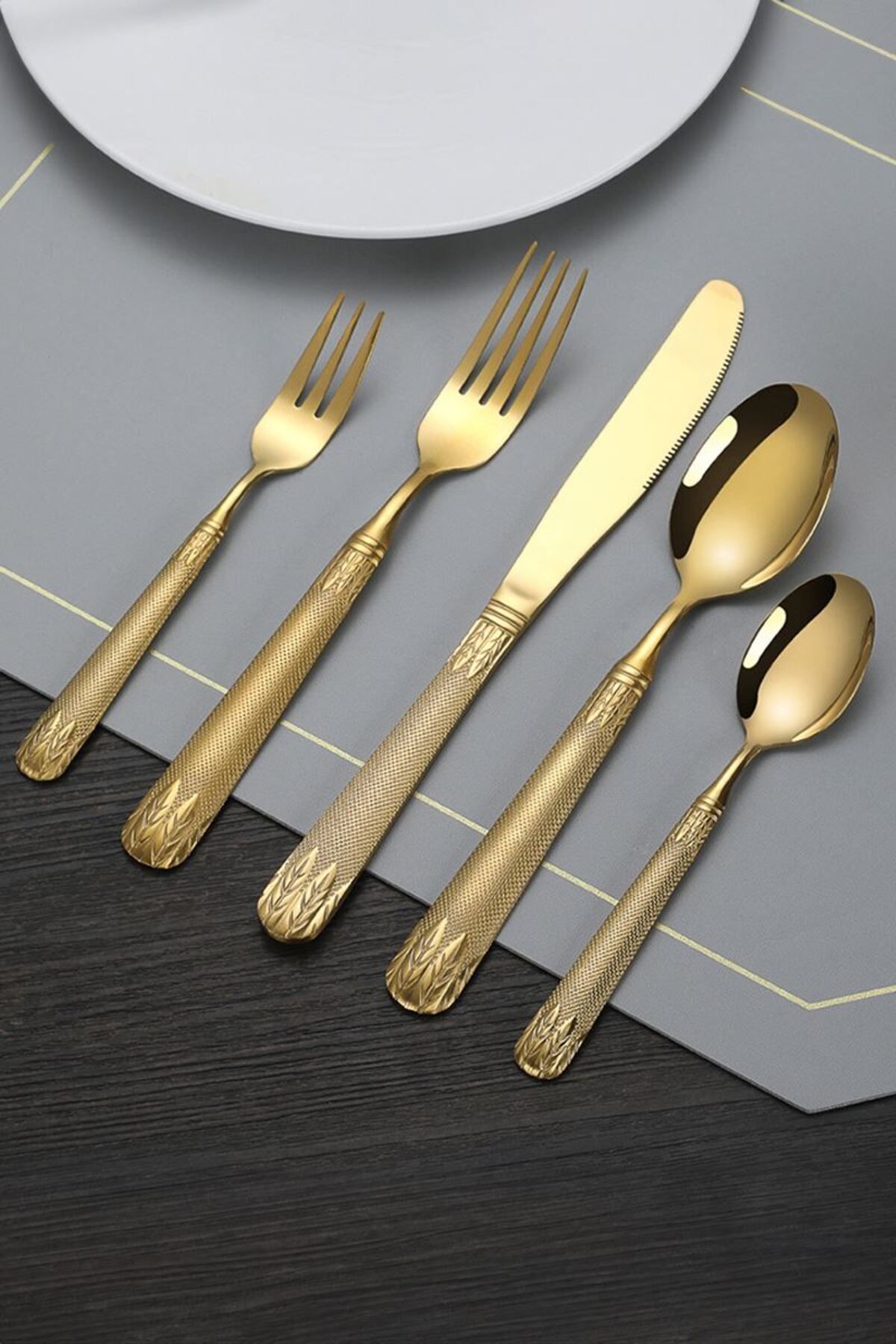 Chavin-Gold Elegance Steel 30 Pieces Dining and Spoon Set for 6 People - Cin740Sr 2