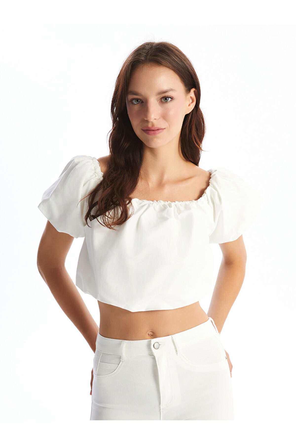LC Waikiki LCW Kayık Yaka Düz Kısa Kollu Kadın Crop