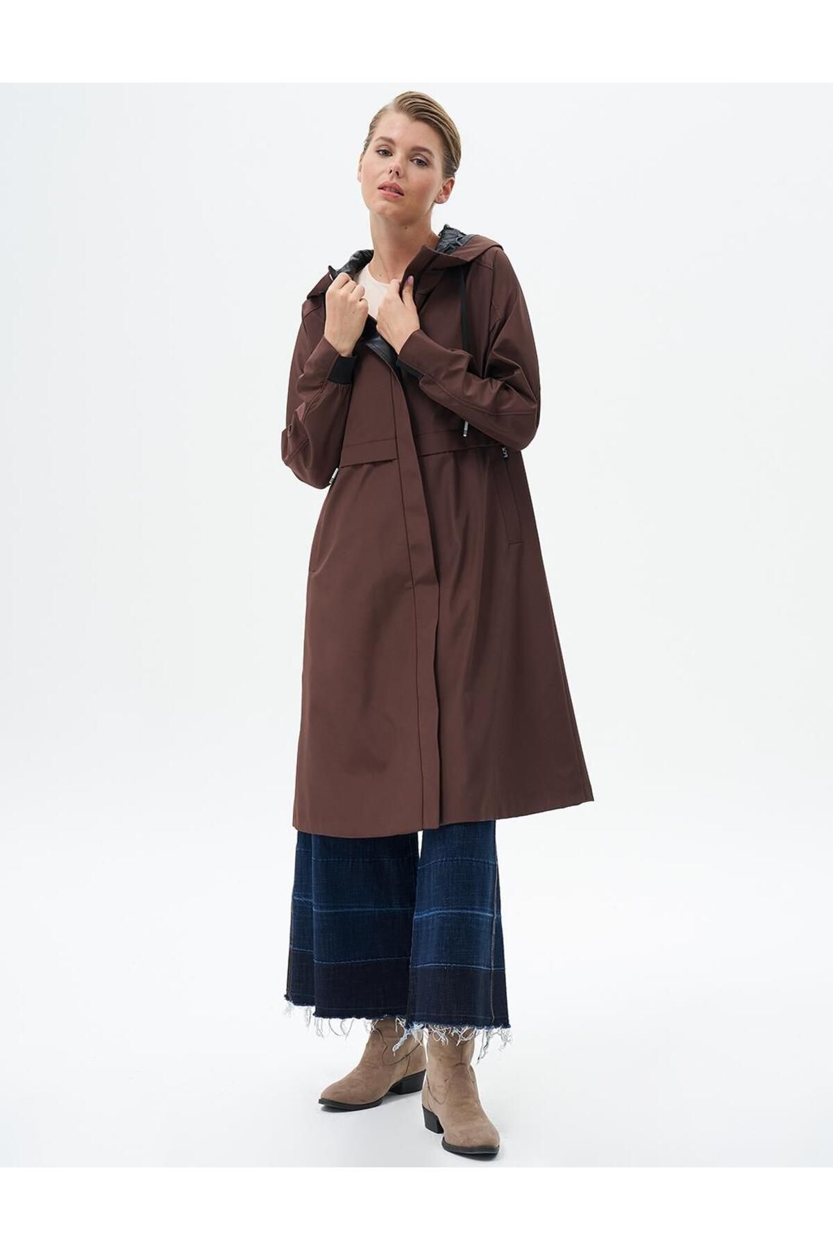 Hood Detailed Wear and Go Dark Brown KYR