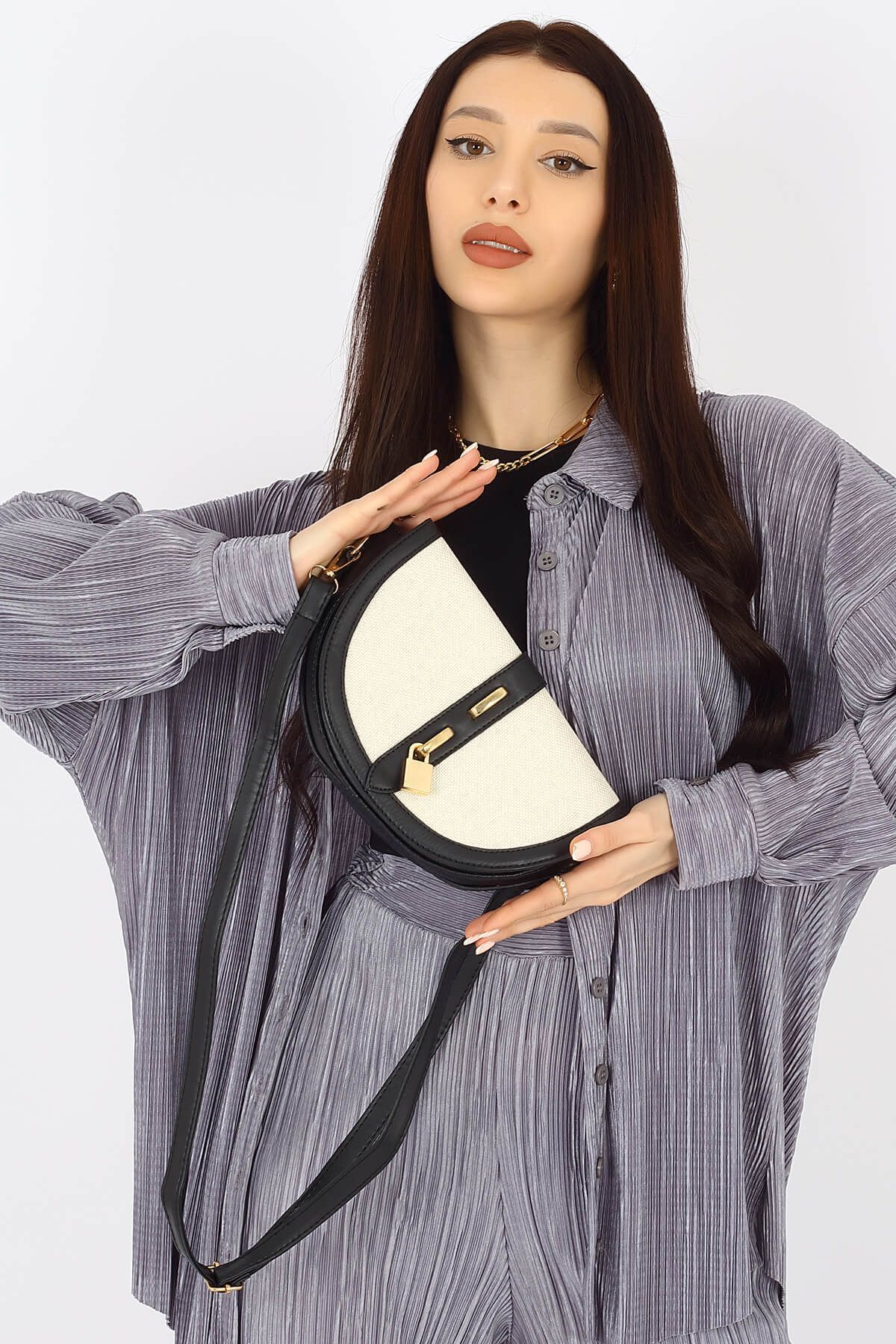 SOHO-Stylish Minimal Hand and Shoulder Bag with Adjustable Crossbody Strap and Special Design Lock Accessory 7