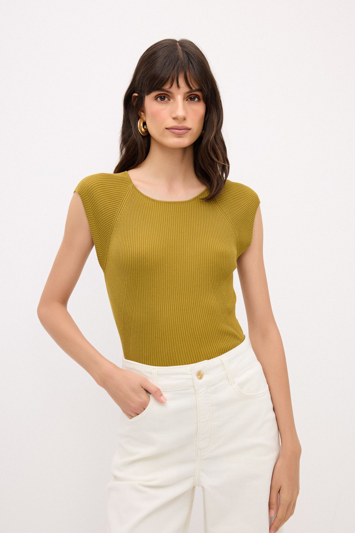 adL-Boat Neck Sleeveless Blouse 4