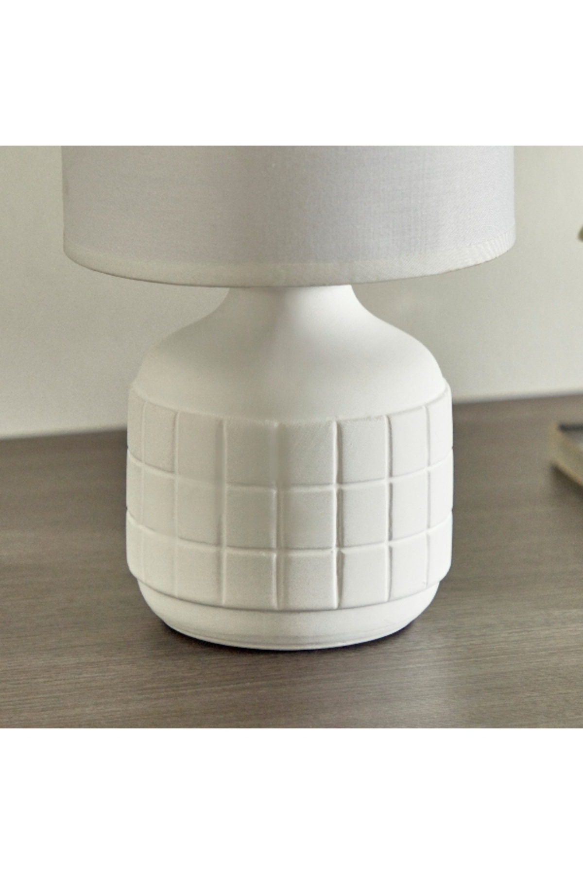 Home Box Gletan Ceramic Table Lamp - 15x15x30 cm