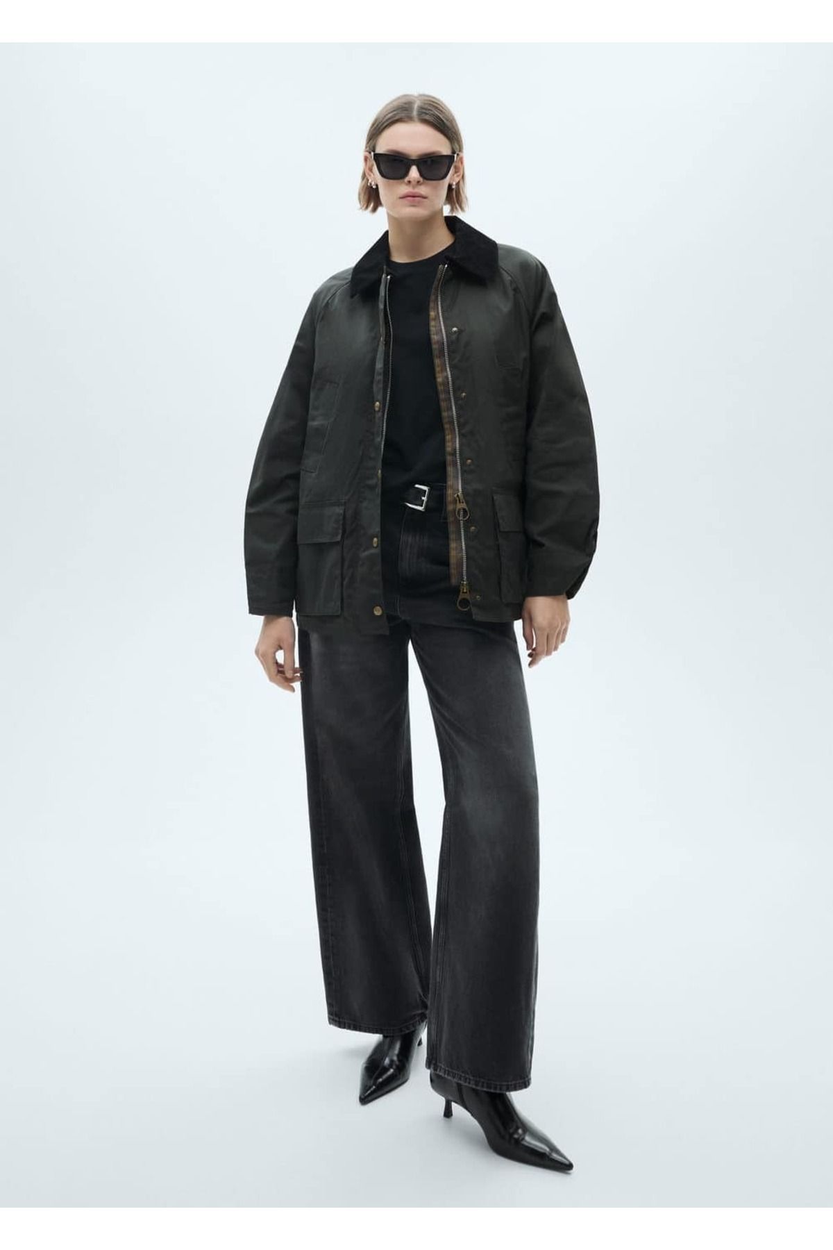 complete the look image