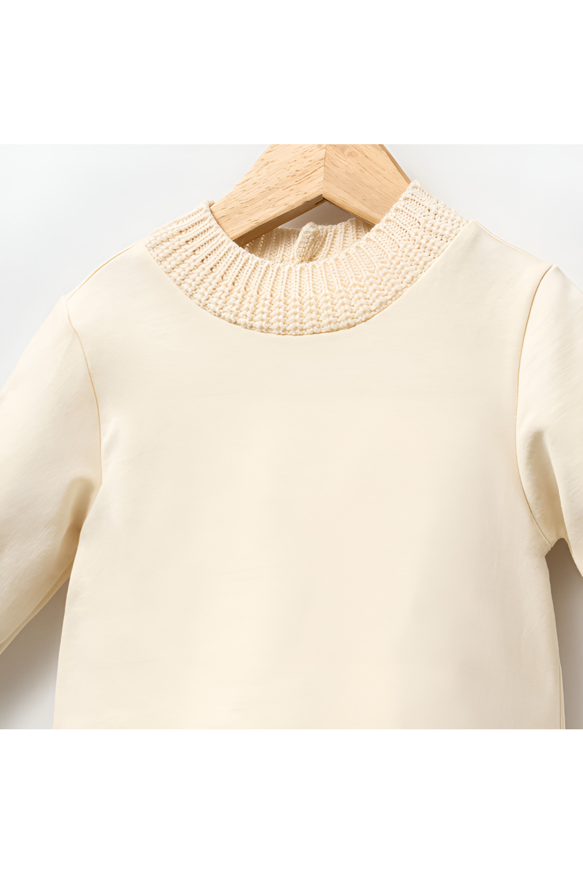 Noy Noy Kız Bebek 3'lü Takım- Triko Yaka Detaylı Body, Jile Elbise , Ponponlu Kaşkol fotoğrafı 2 (önizleme)