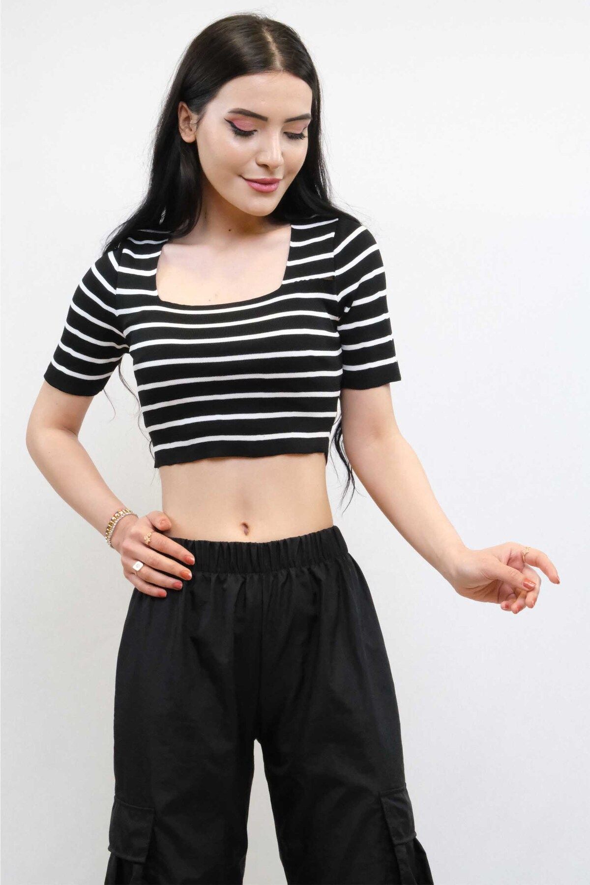 COXO Fashion`S Moda Çizgi Triko Crop Çizgili Siyah