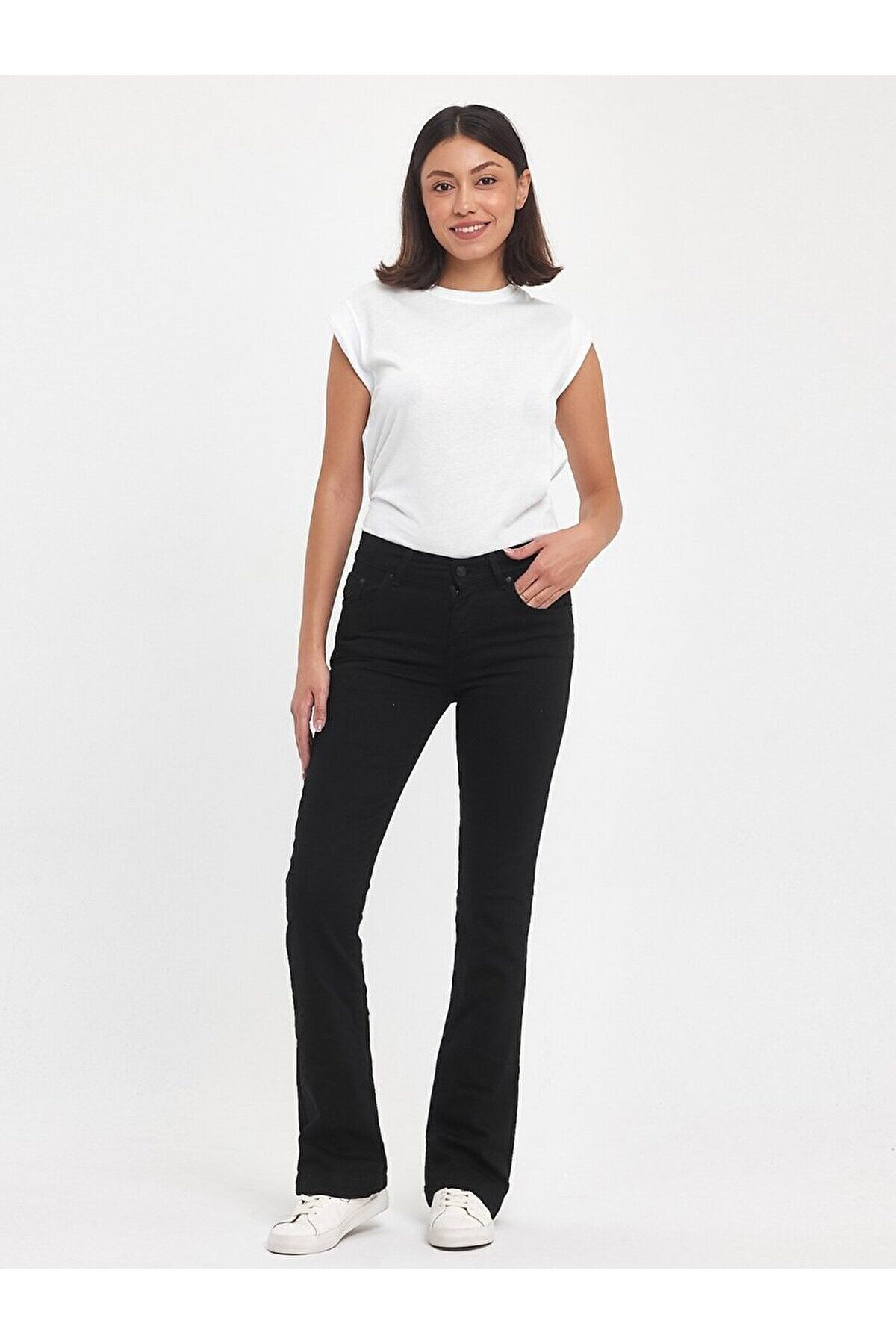 complete the look image