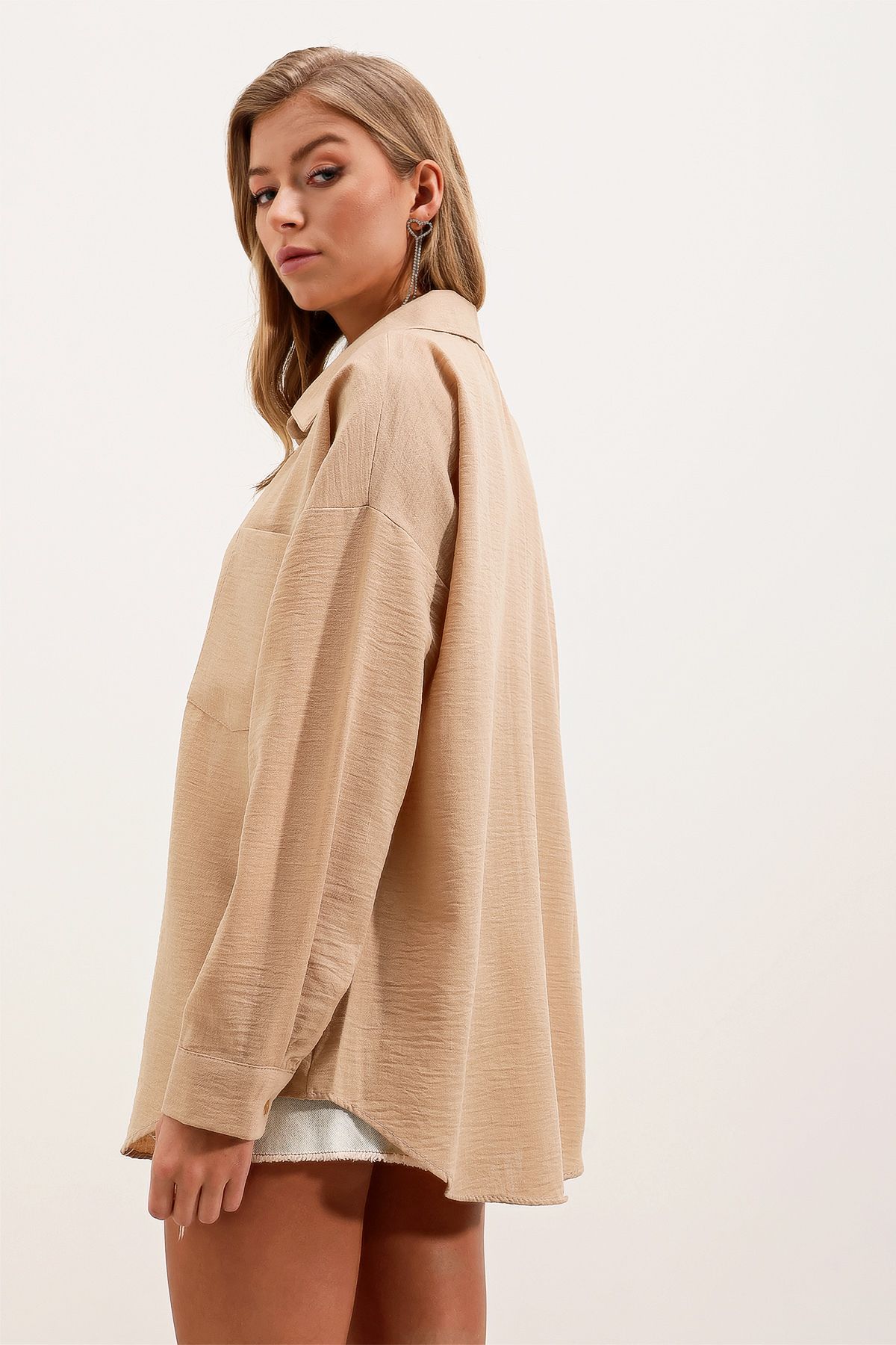 Bigdart-20153 Koszula lniana oversize z pojedynczą kieszenią - A.beige 5