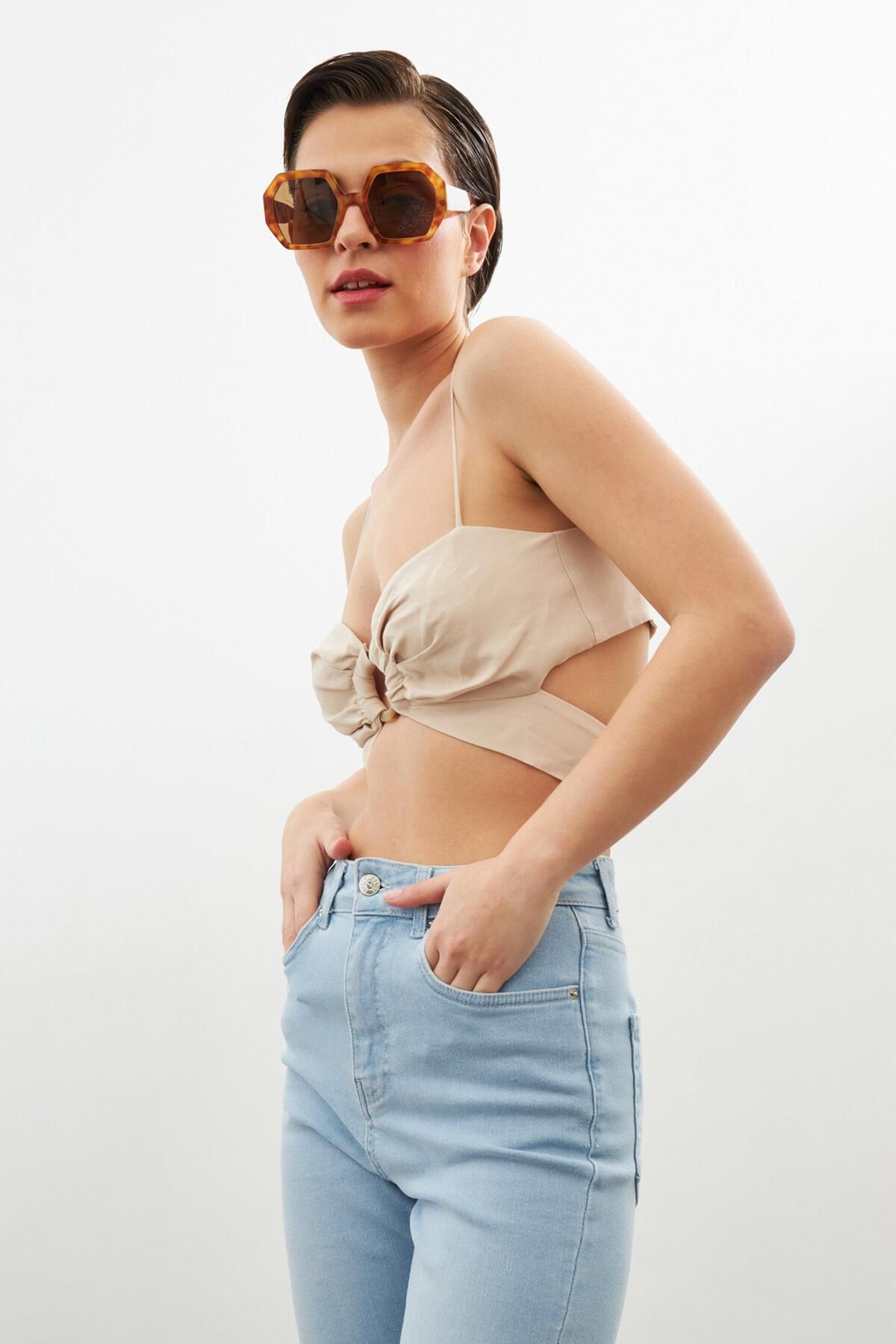 Setre-Beige Thin Strap Crop Blouse 4