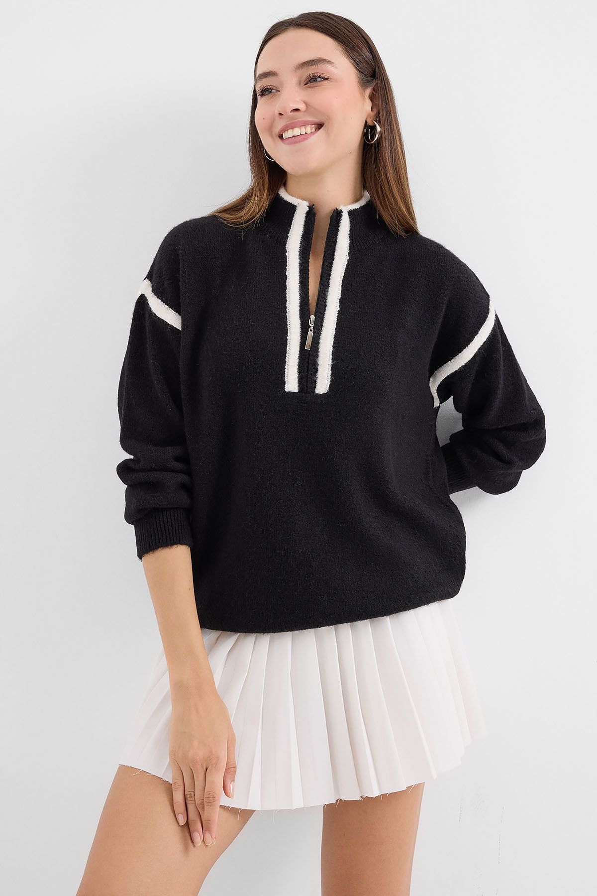 Bigdart-Oversized Zippered Women's Sweater - Black 1