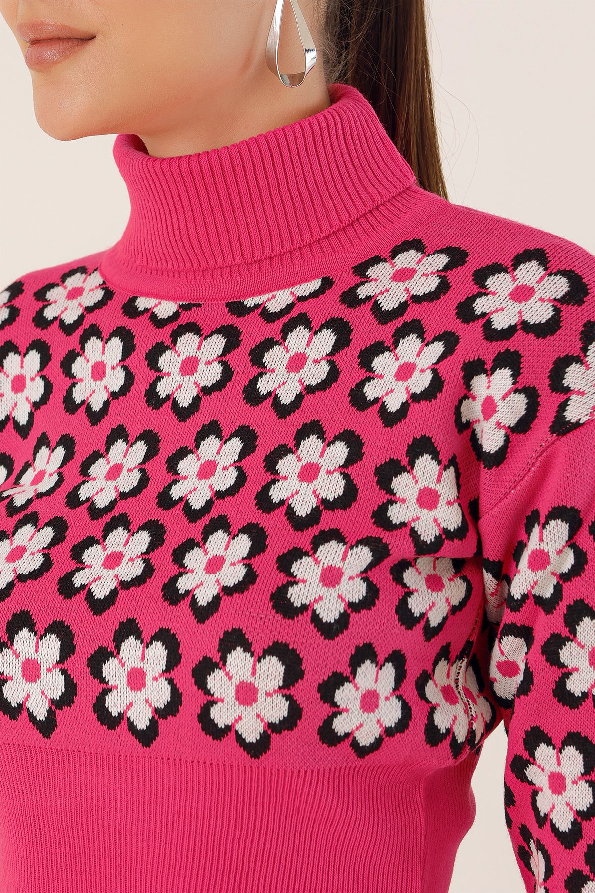 Bigdart-15801 Turtleneck Patterned Crop Sweater - Fuchsia 5