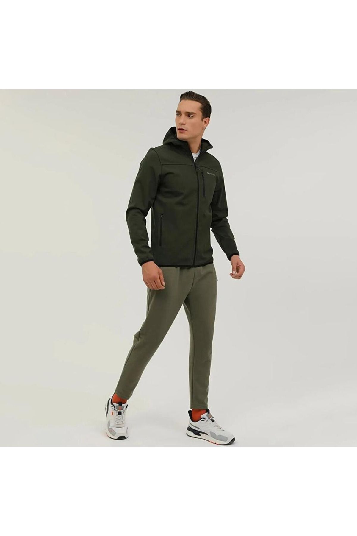 complete the look image