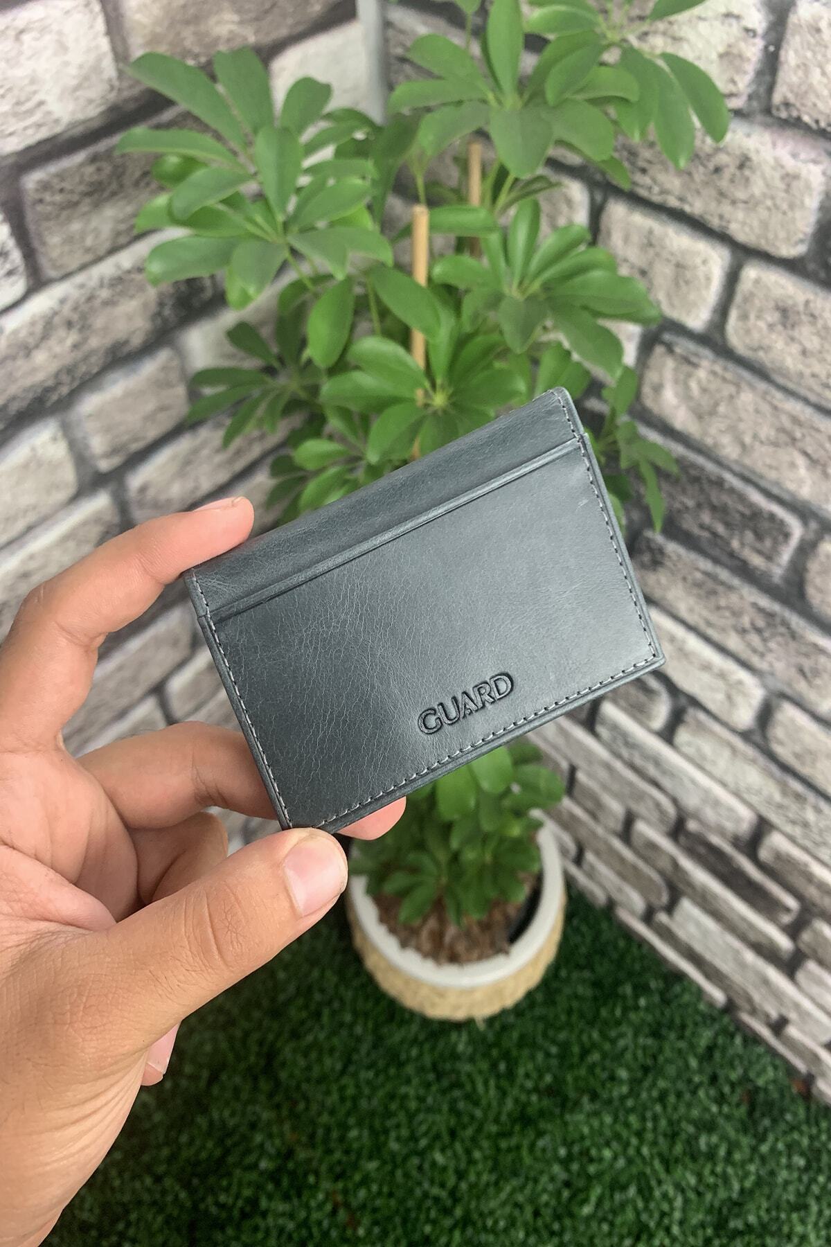 GUARD-Black Leather Antique Card Holder 1