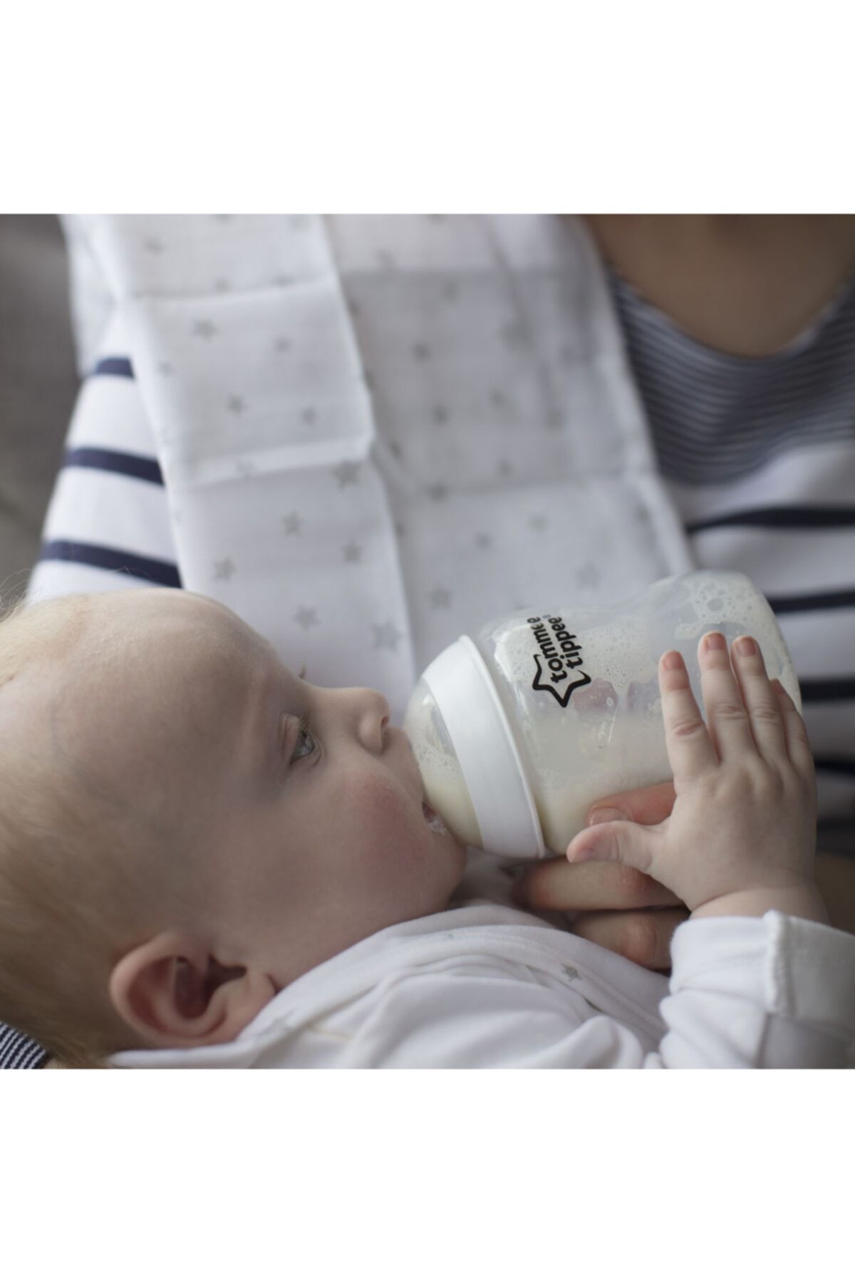 tommee tippee-Slow Flow Feeding Bottle and Nipple - Set of 2 Months 3