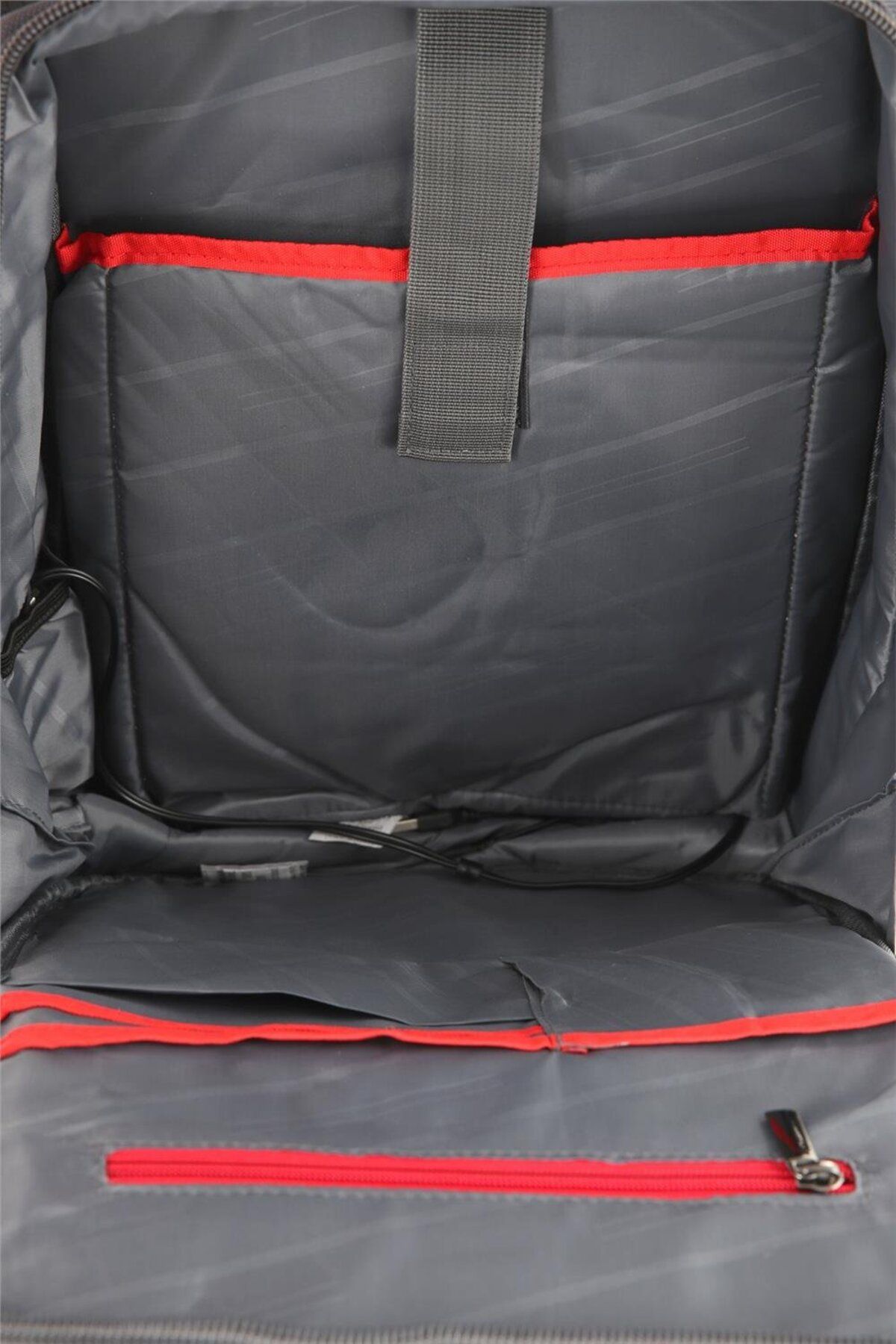 ÇÇS-51270 Backpack with Lockable USB Port and Cross Shoulder Strap 8