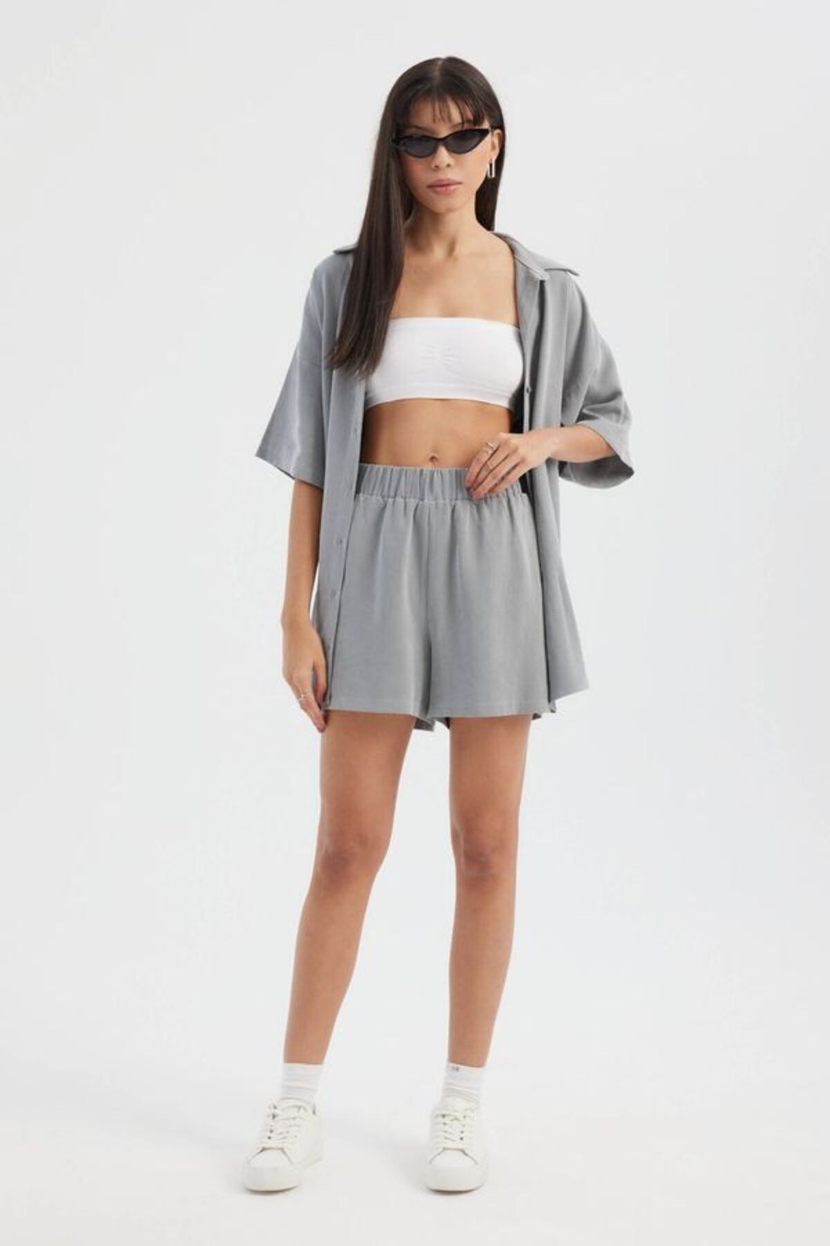 Hiccup-Comfortable Elastic Waist Shorts 3