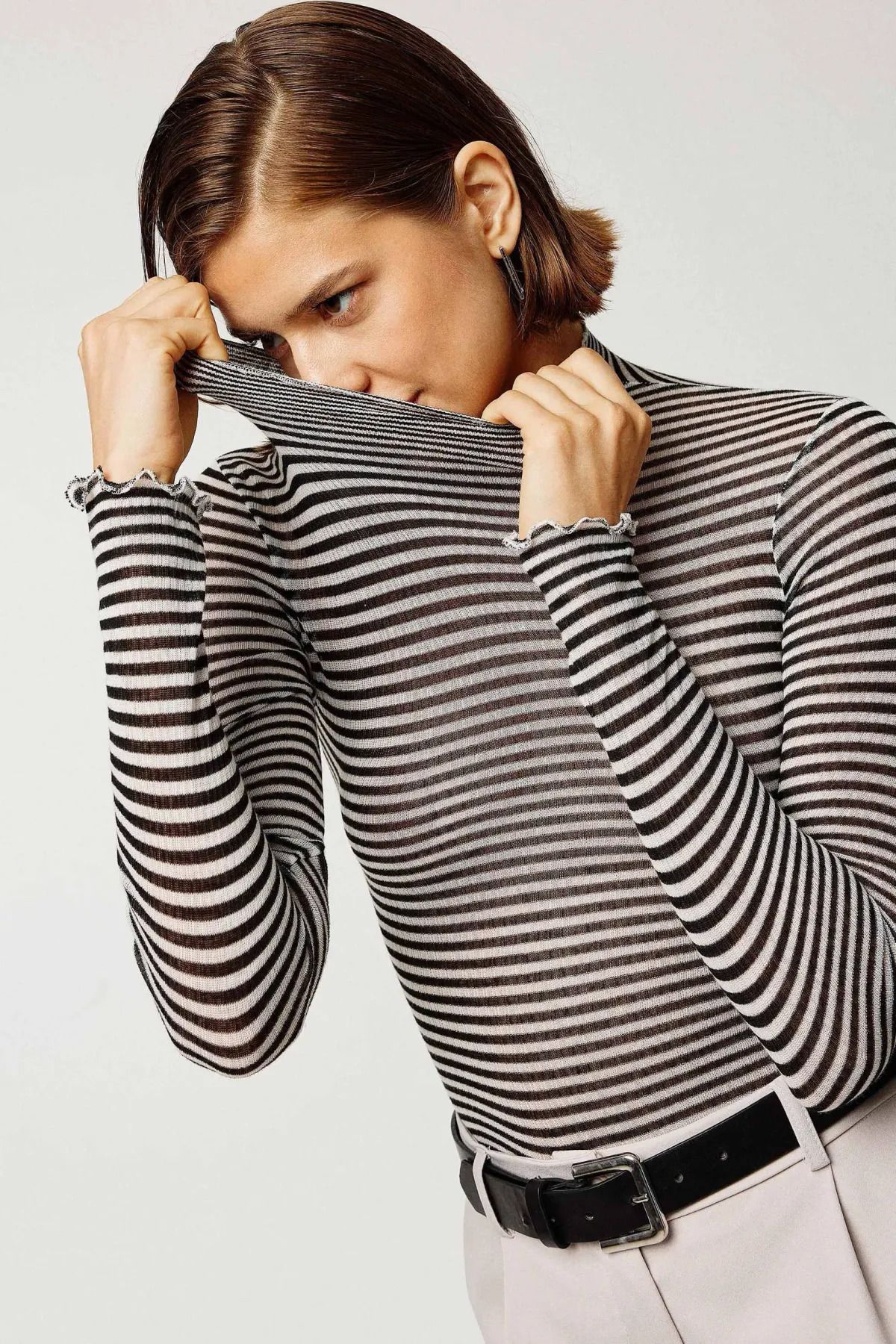 Hiccup-Half Turtleneck Striped Top 3
