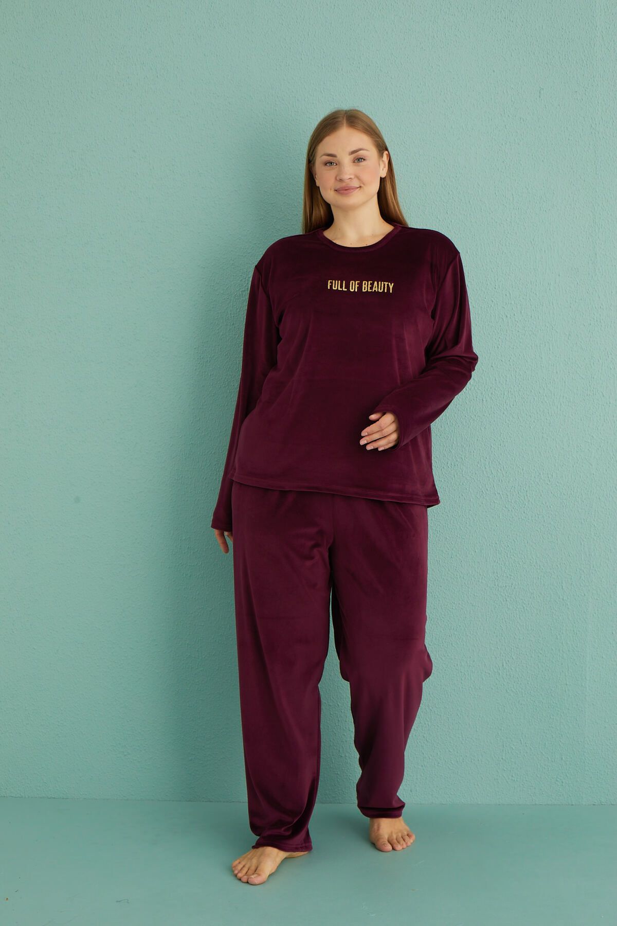 MEBA-Women's Velvet Text Printed Plus Size Pajama Set 3